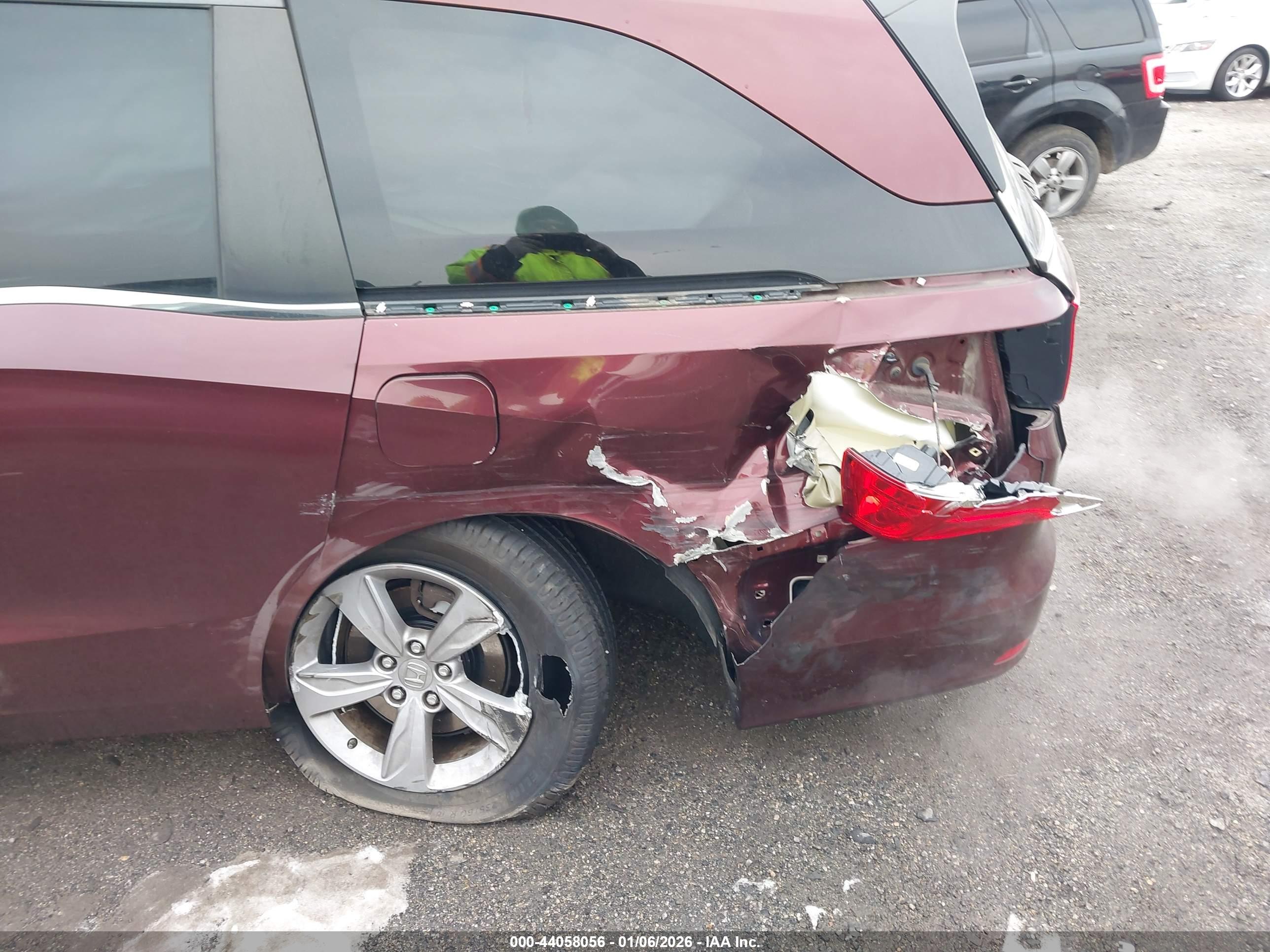 HONDA ODYSSEY image 6