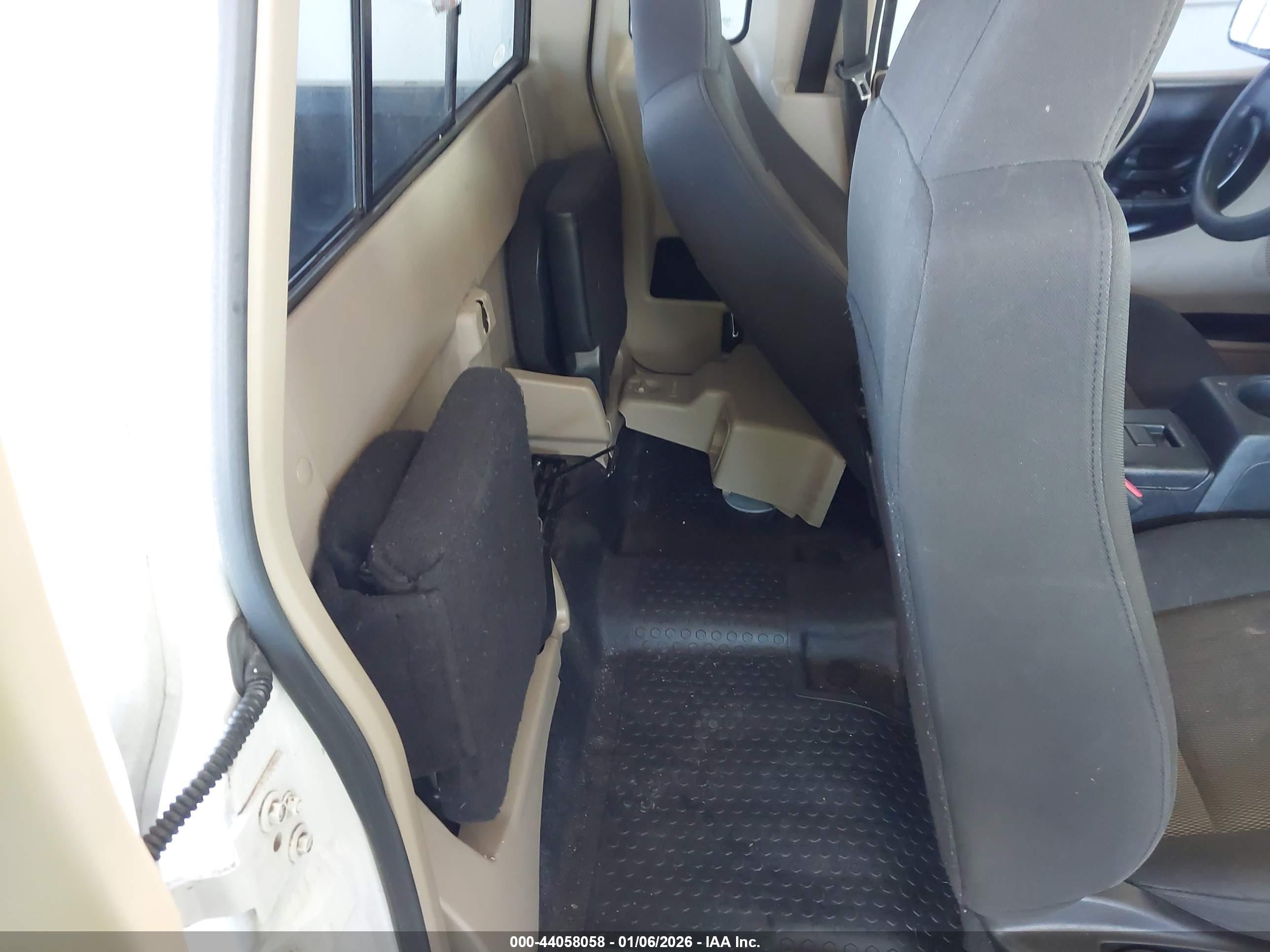 FORD RANGER image 8