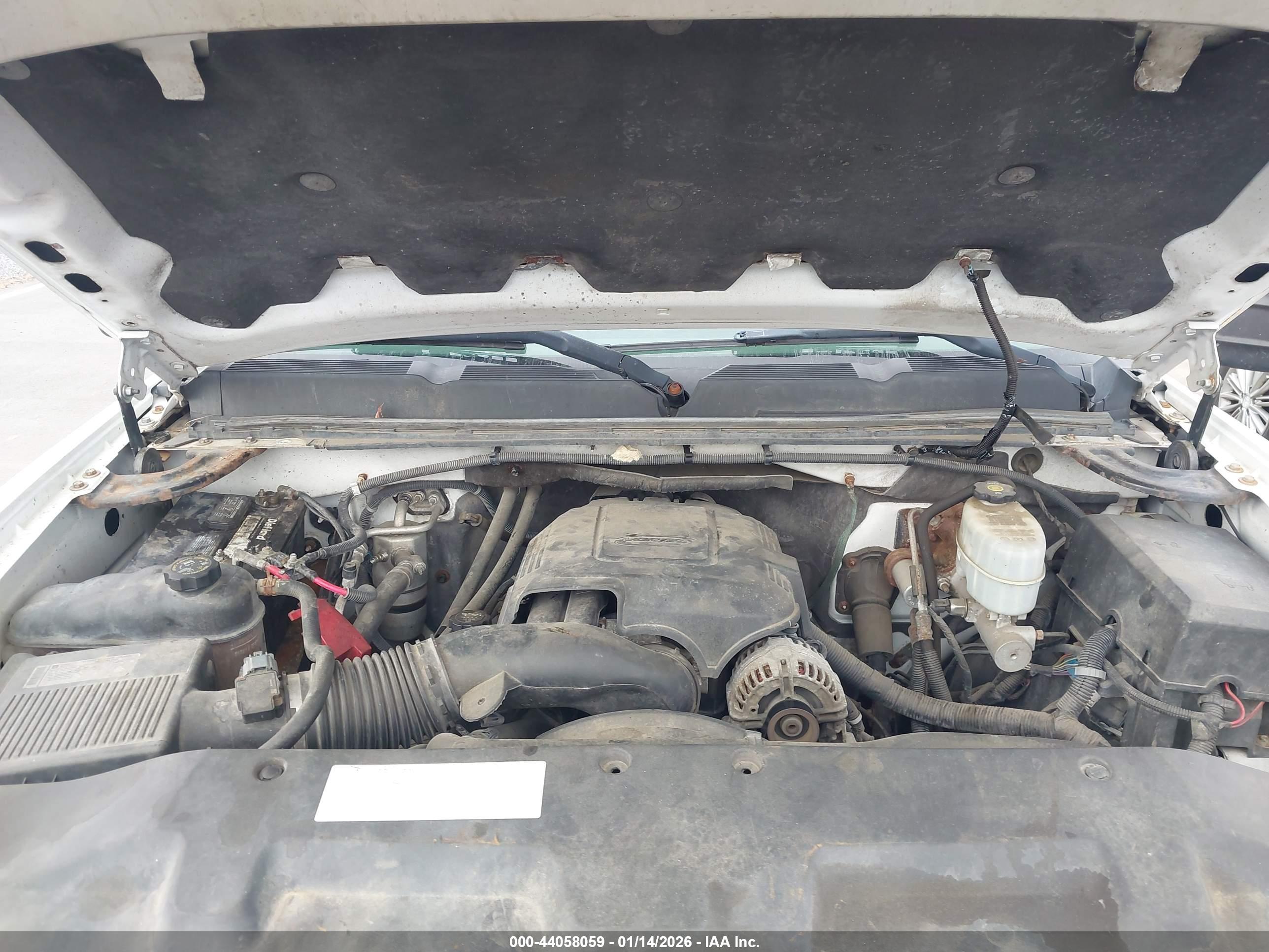 CHEVROLET SILVERADO image 10