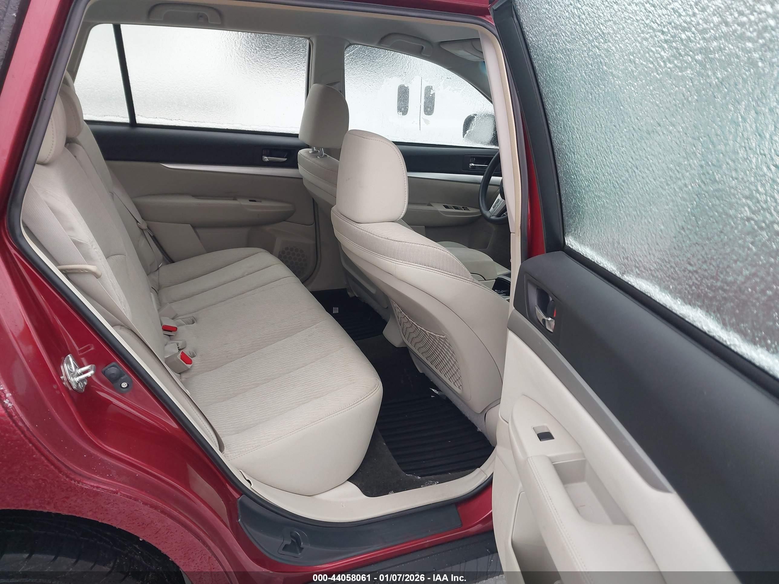 SUBARU OUTBACK image 8