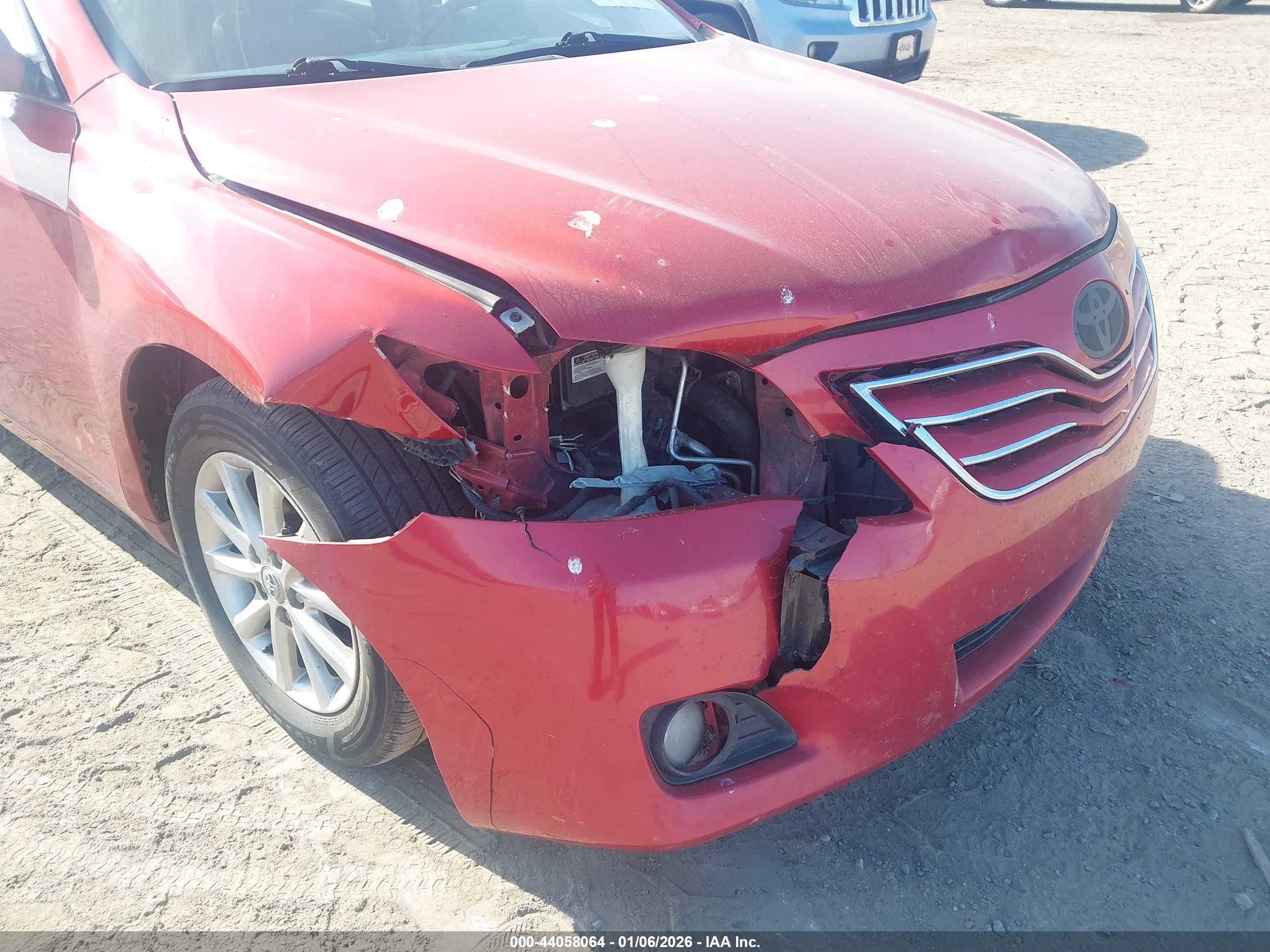 TOYOTA CAMRY image 6