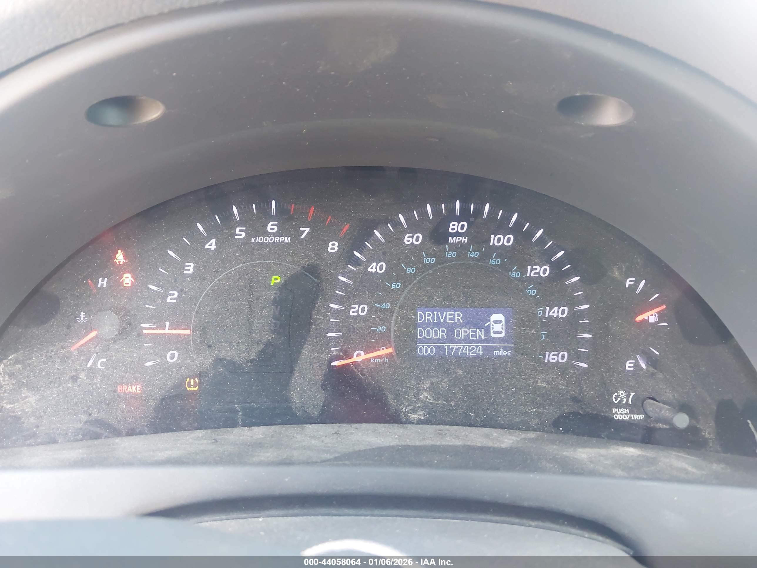 TOYOTA CAMRY image 7