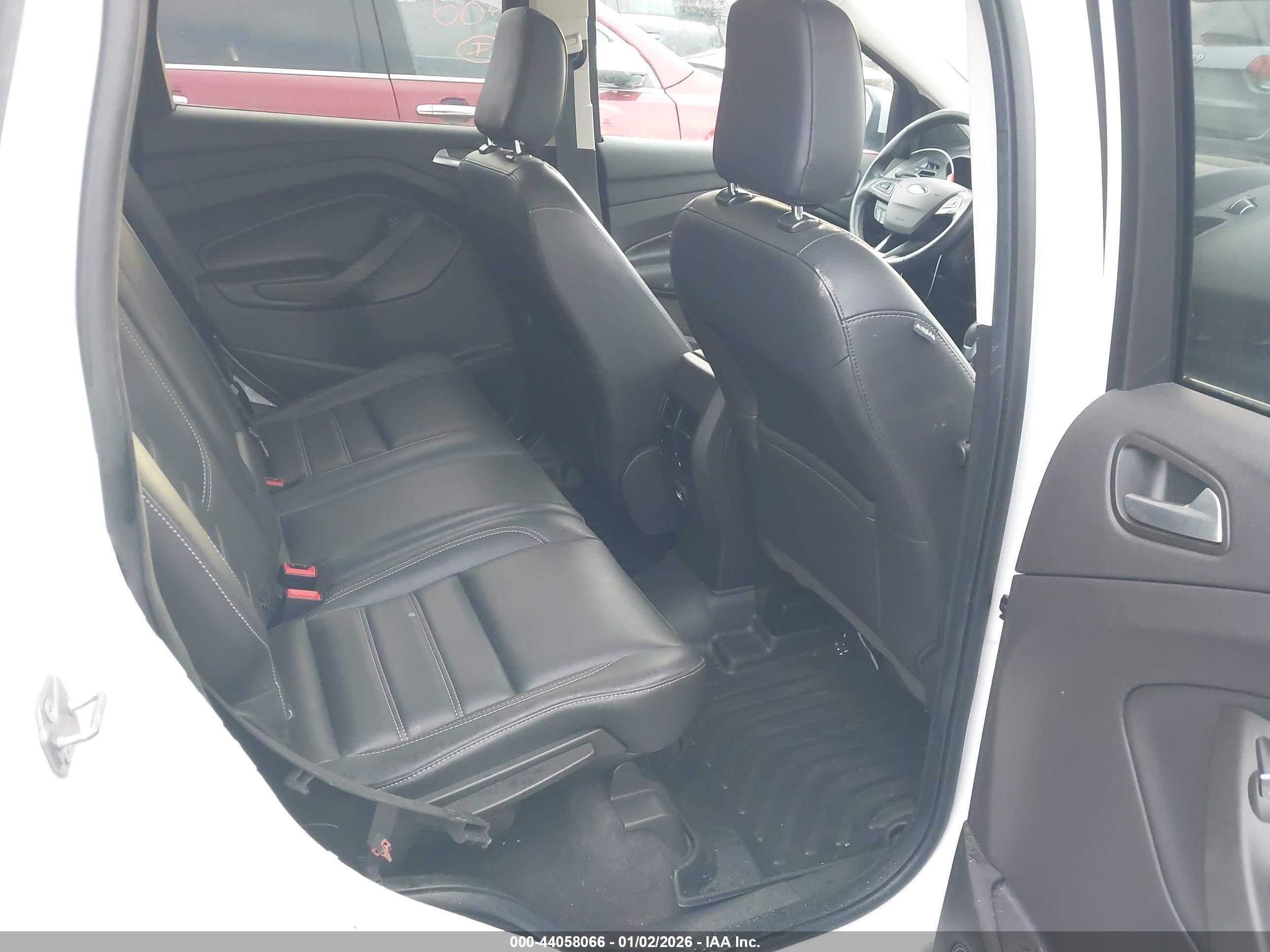 FORD ESCAPE image 8