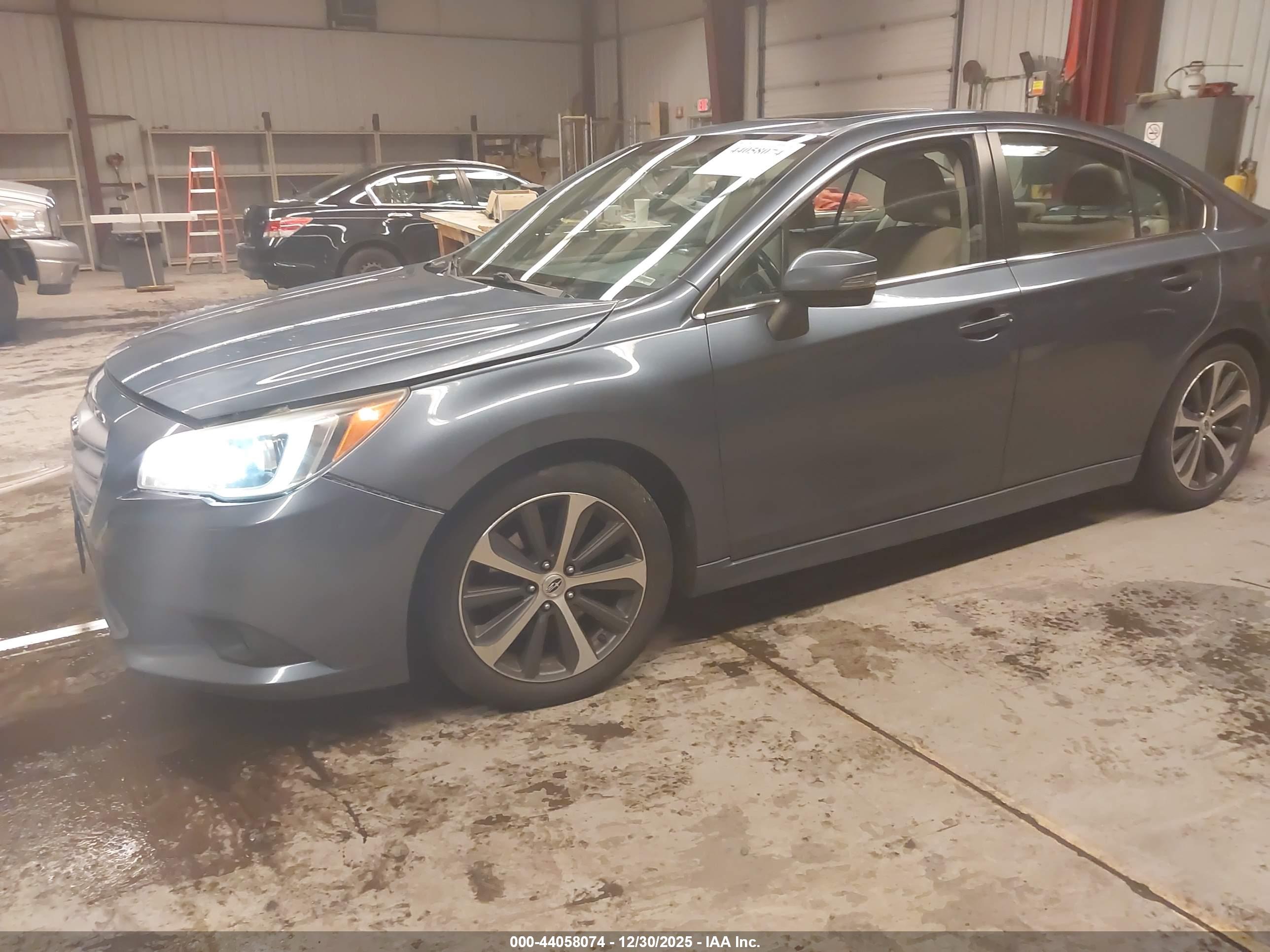 SUBARU LEGACY image 2
