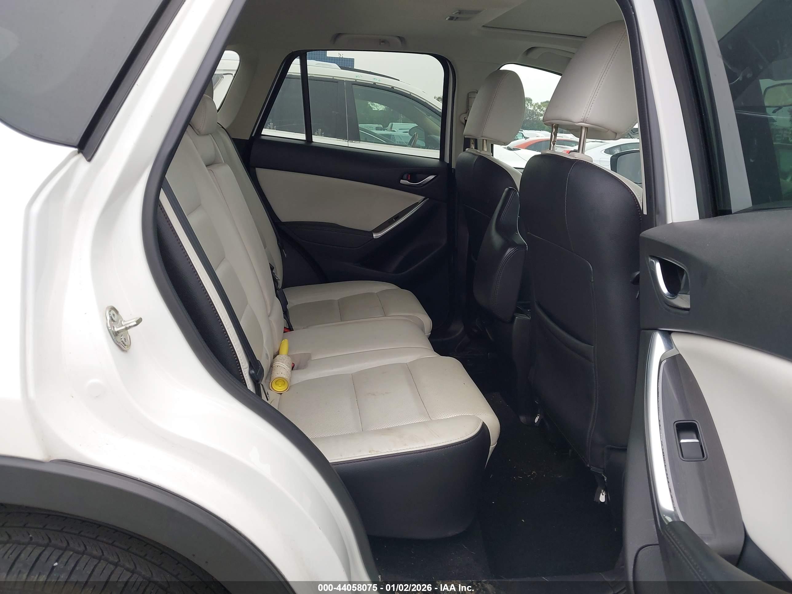 MAZDA CX-5 image 8