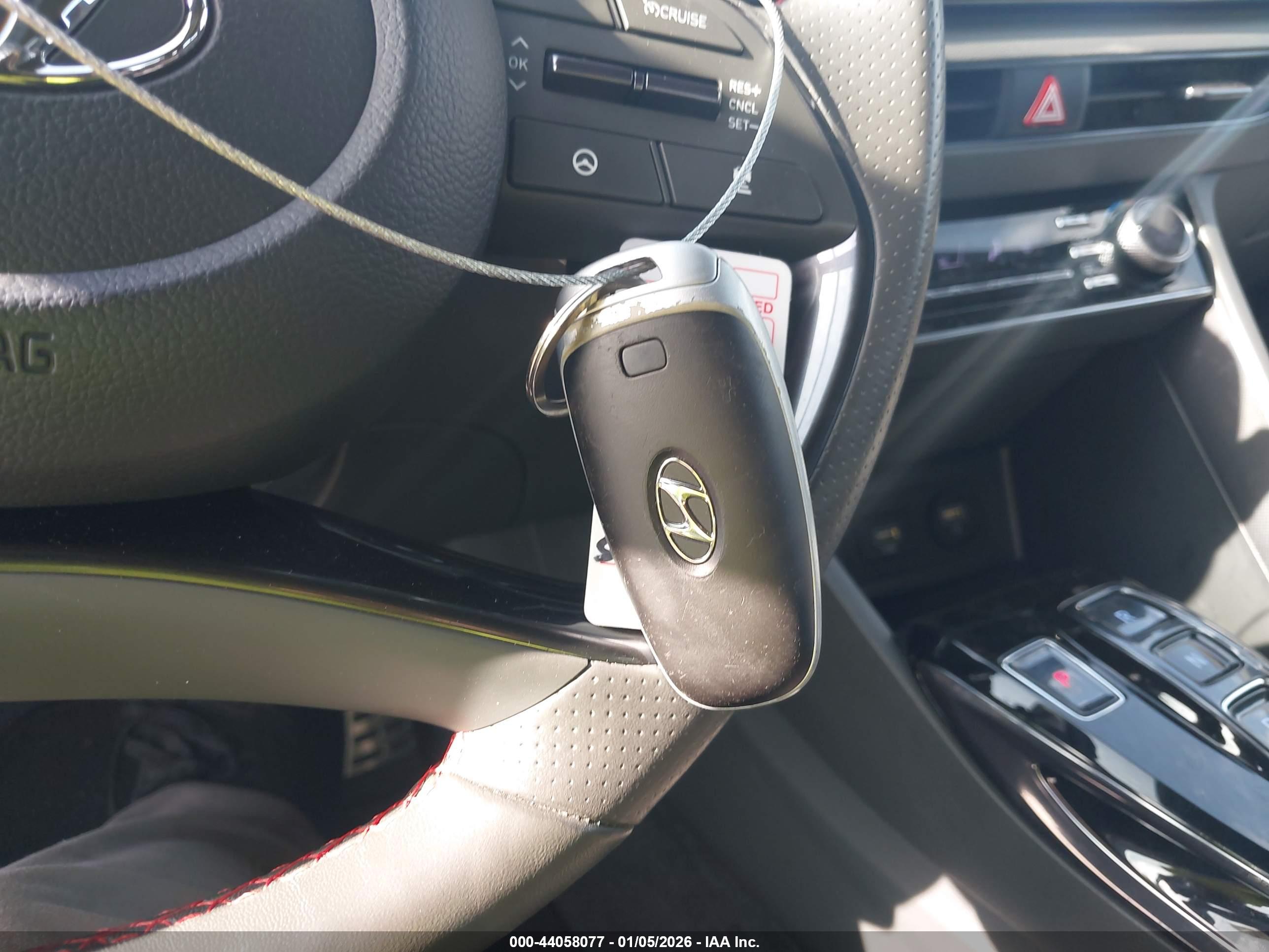 HYUNDAI SONATA image 11