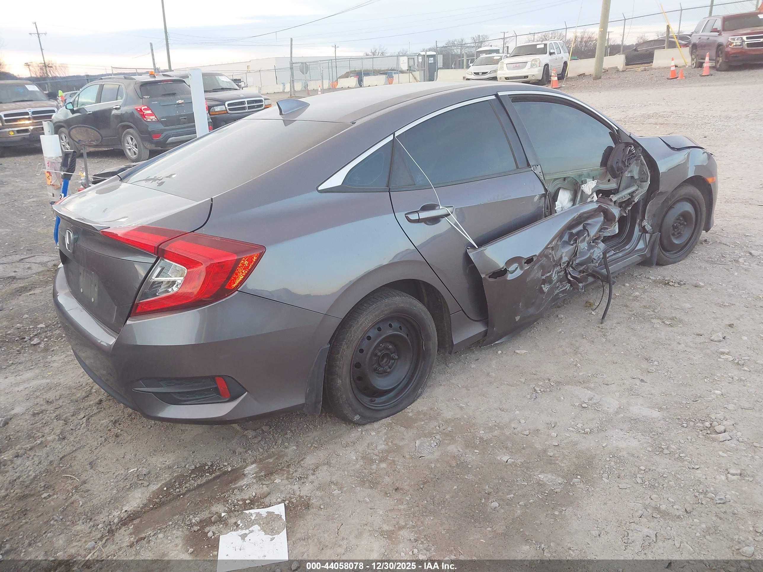 HONDA CIVIC image 4