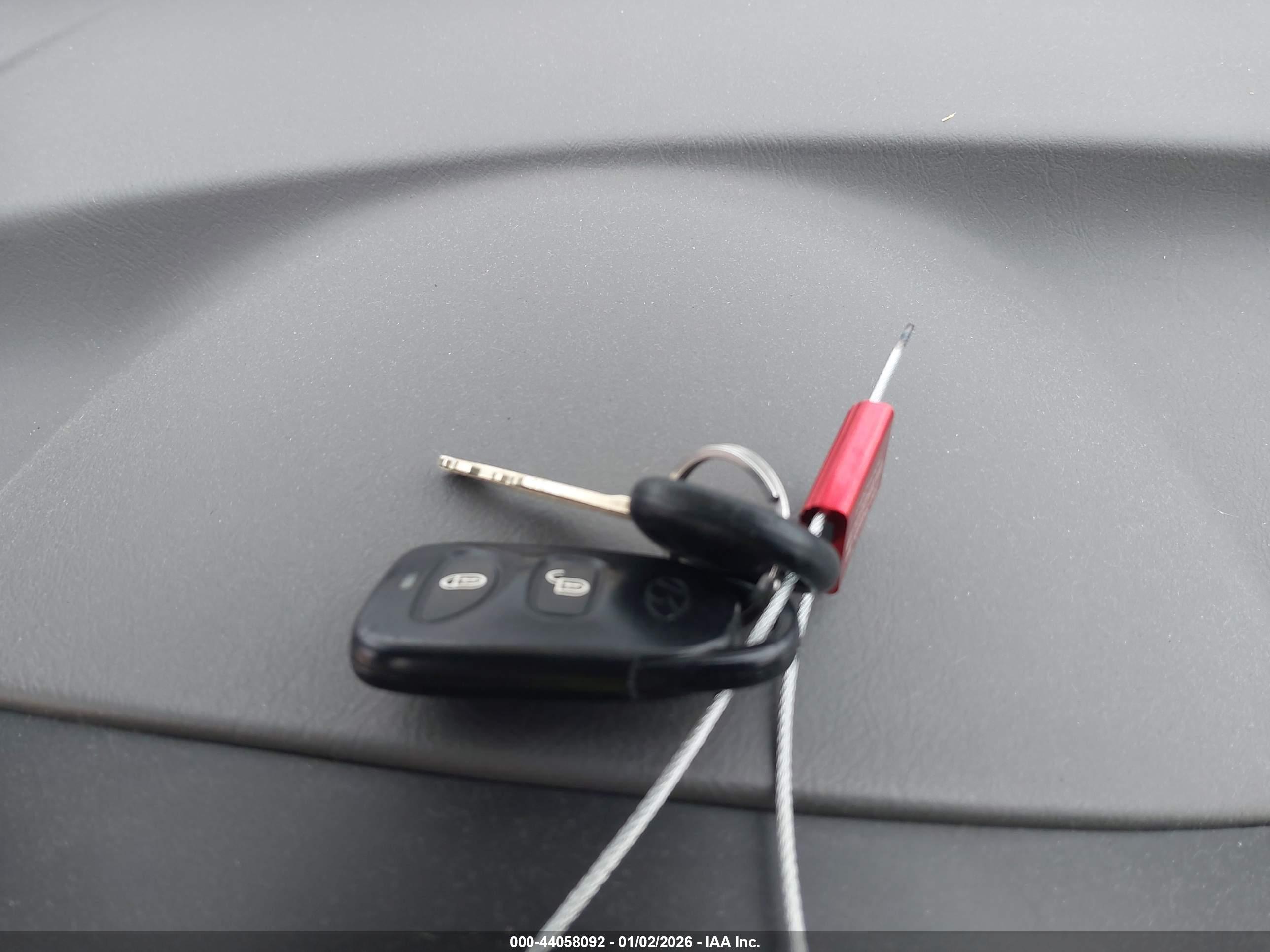 HYUNDAI TUCSON image 11