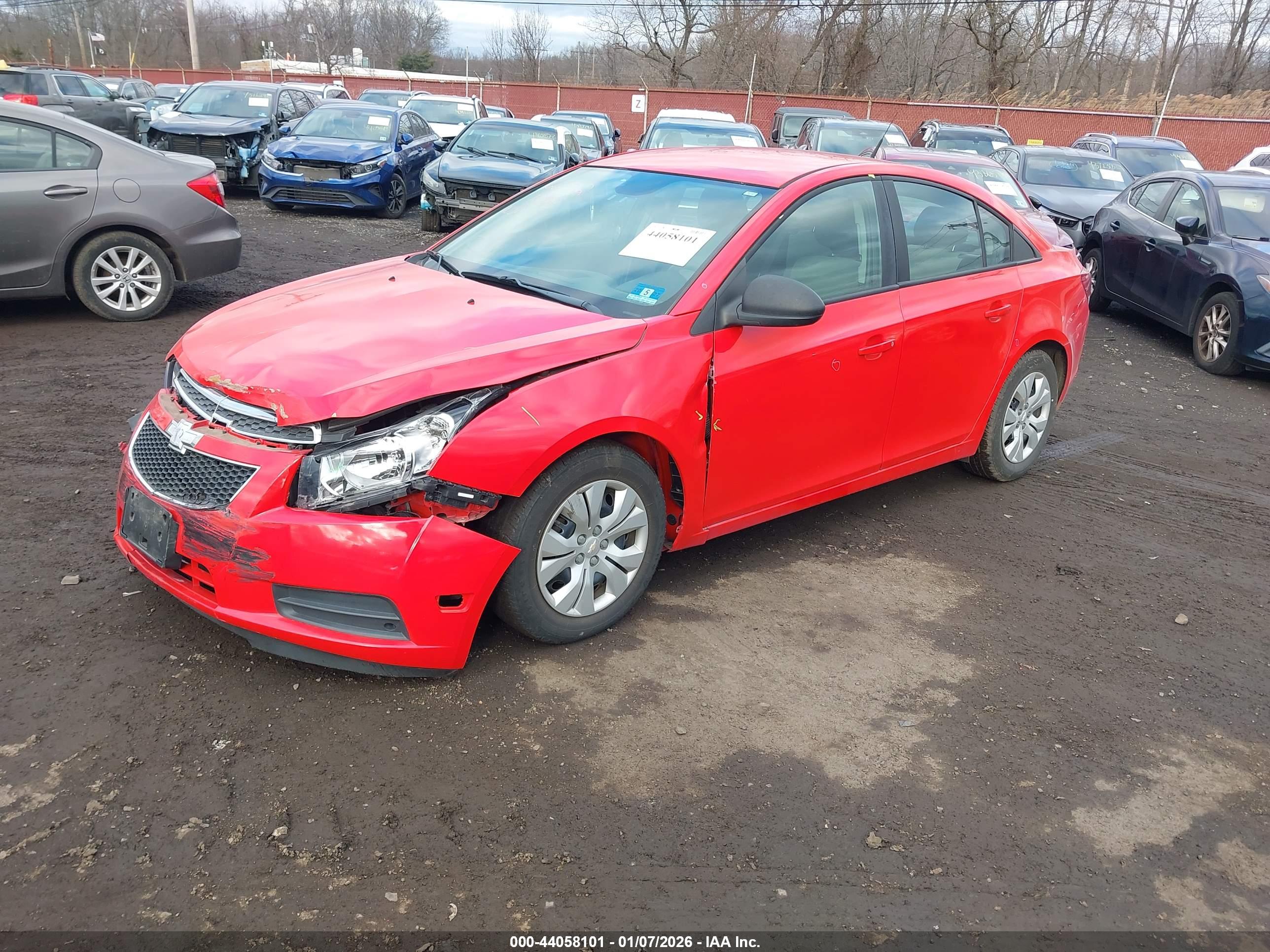 CHEVROLET CRUZE image 2