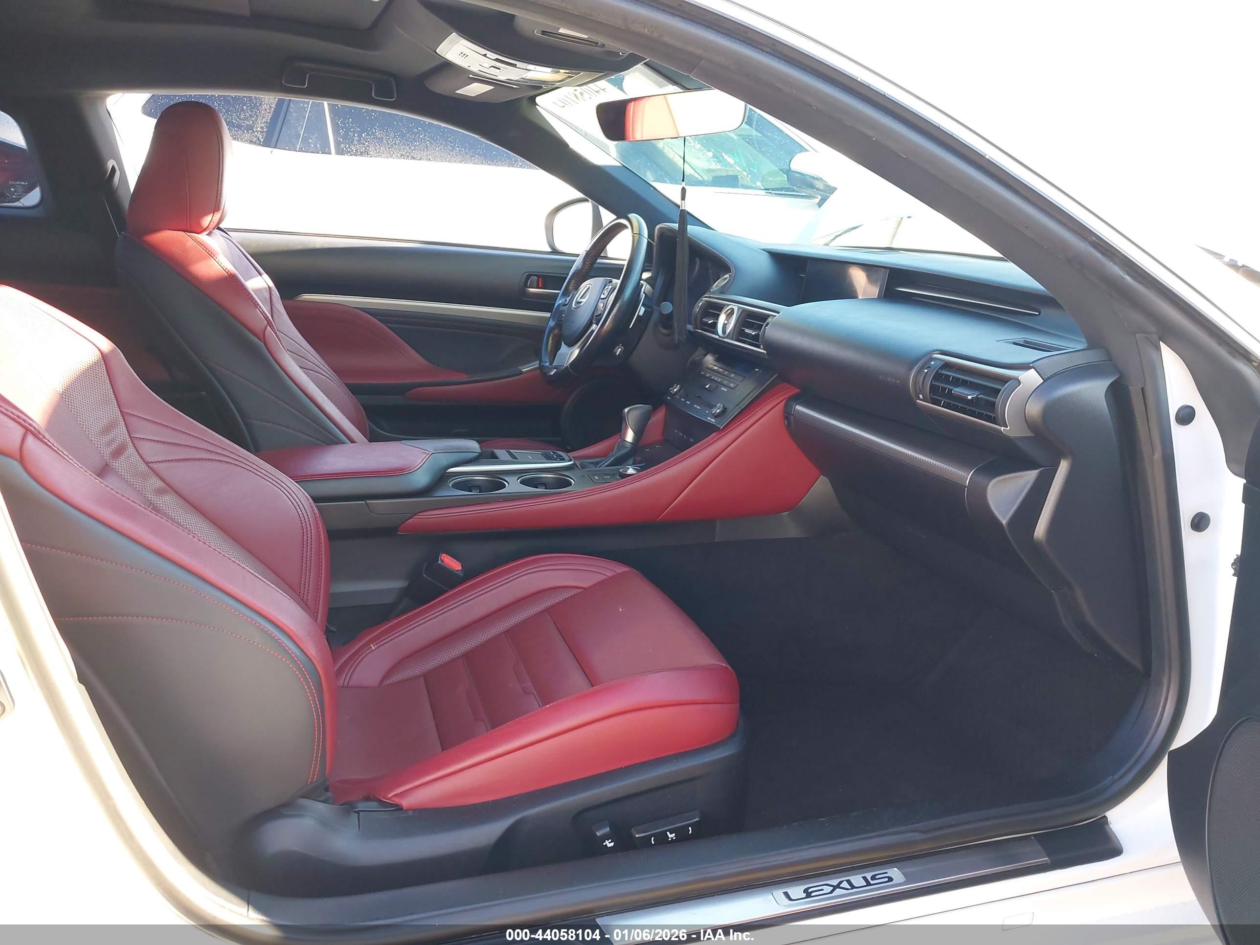 LEXUS RC image 5