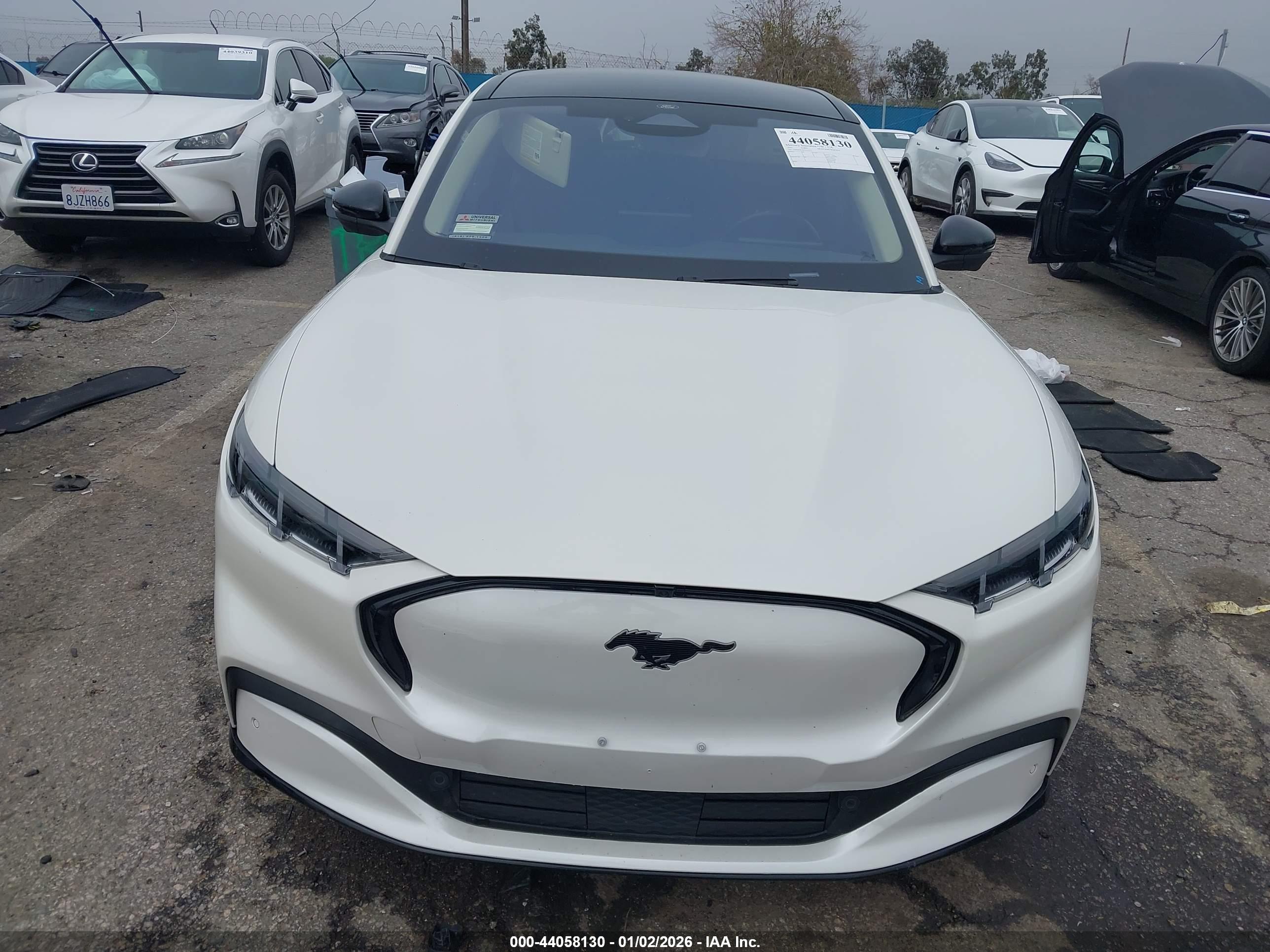 FORD MUSTANG image 10