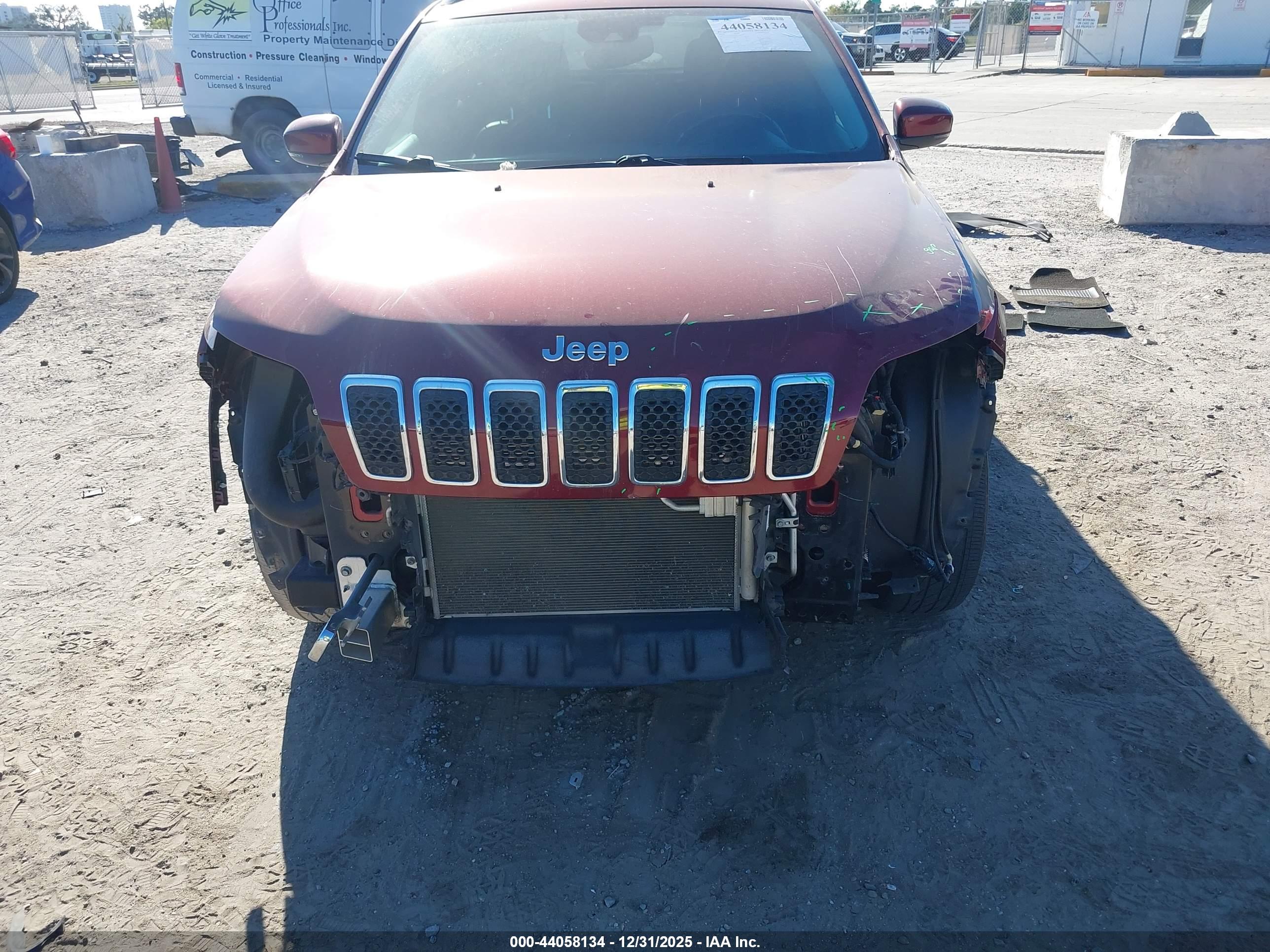 JEEP CHEROKEE image 6