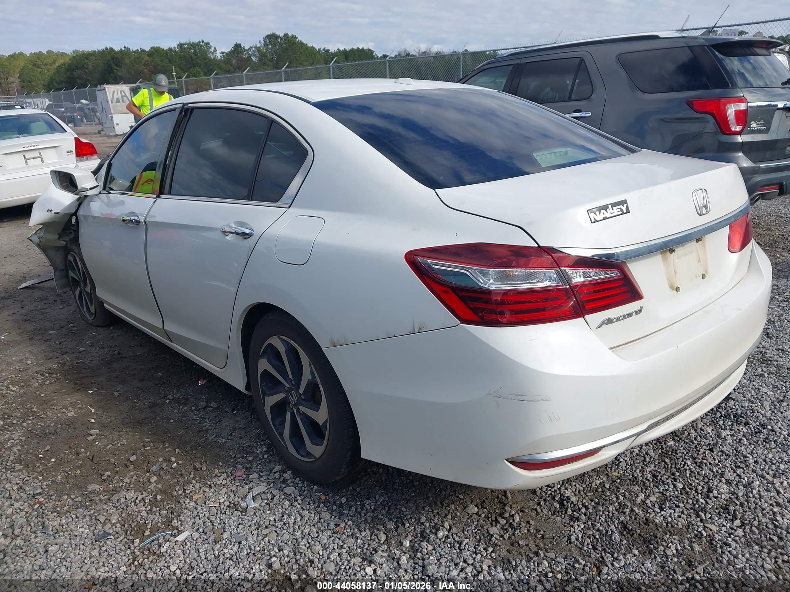 HONDA ACCORD image 3