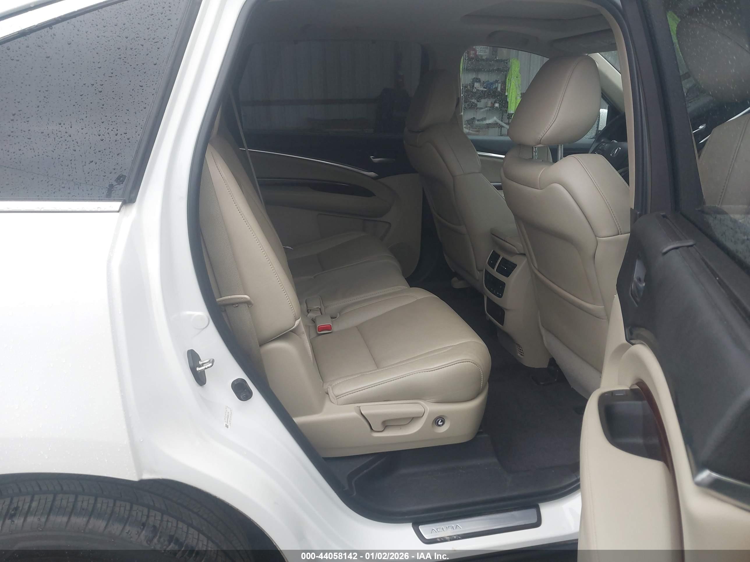 ACURA MDX image 8