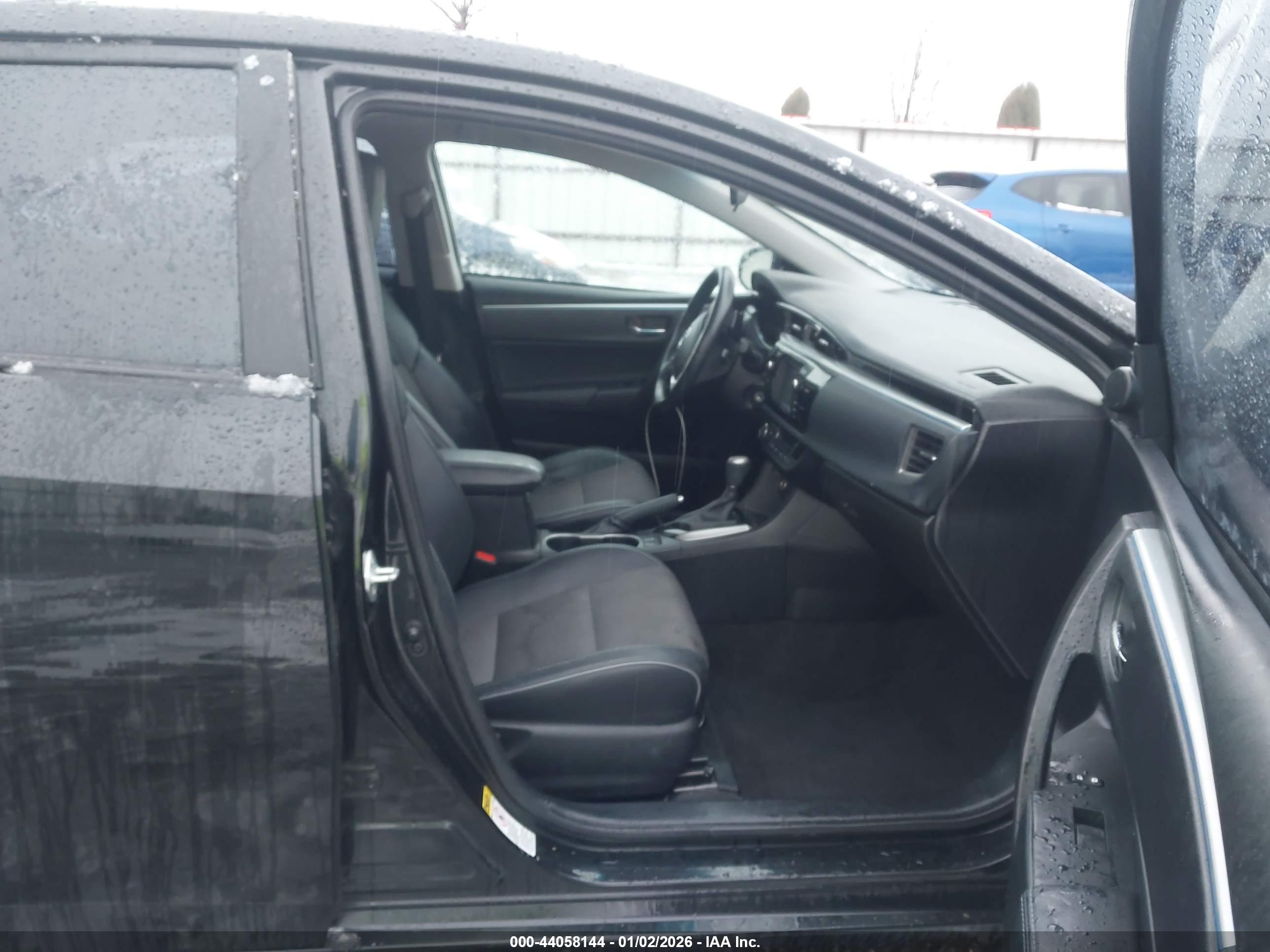 TOYOTA COROLLA image 5