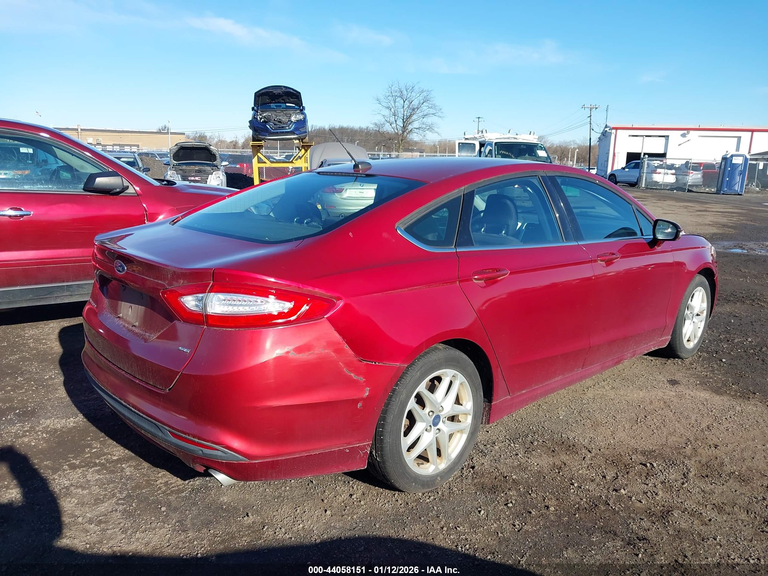 FORD FUSION image 6