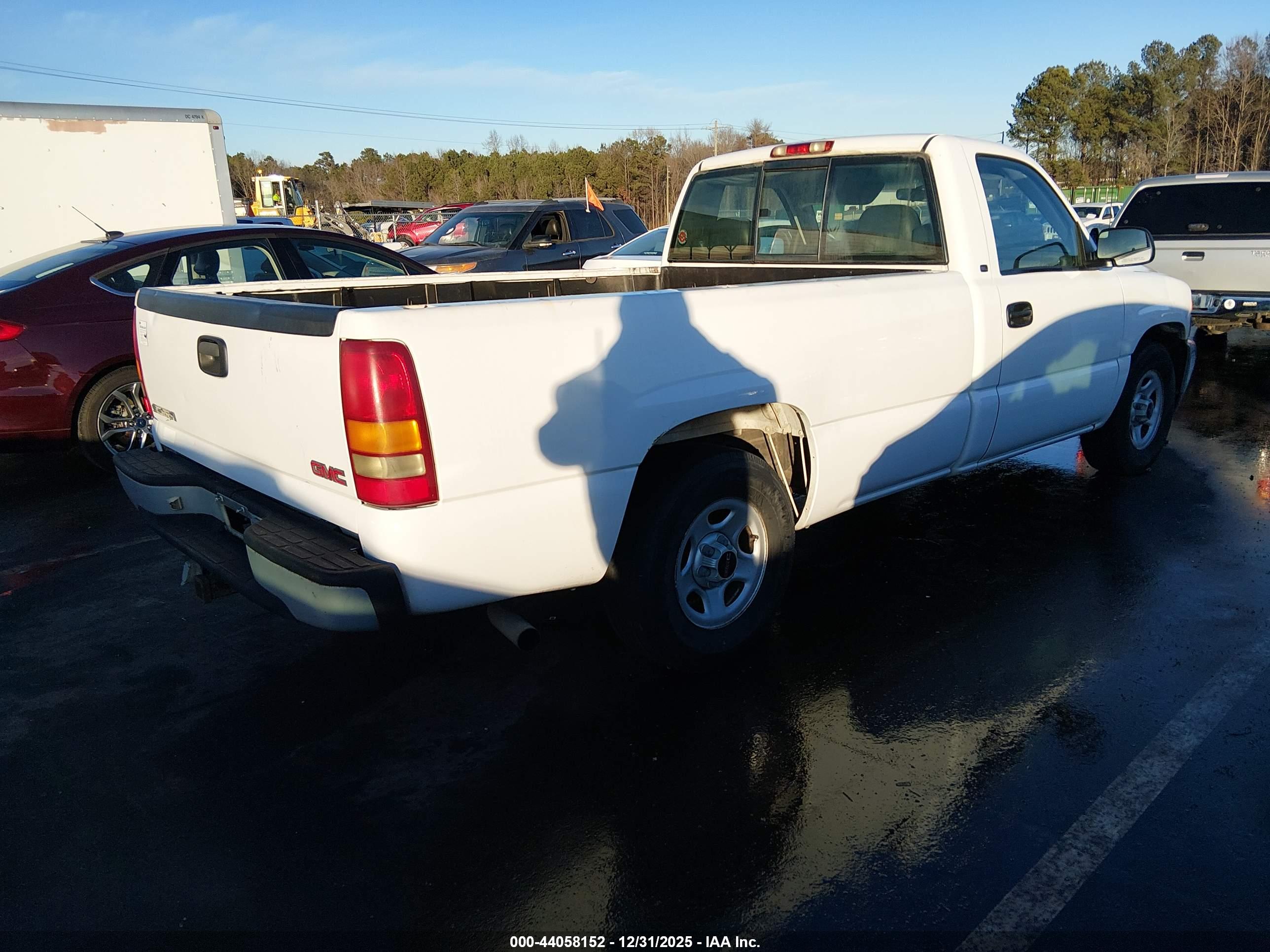 GMC SIERRA image 4