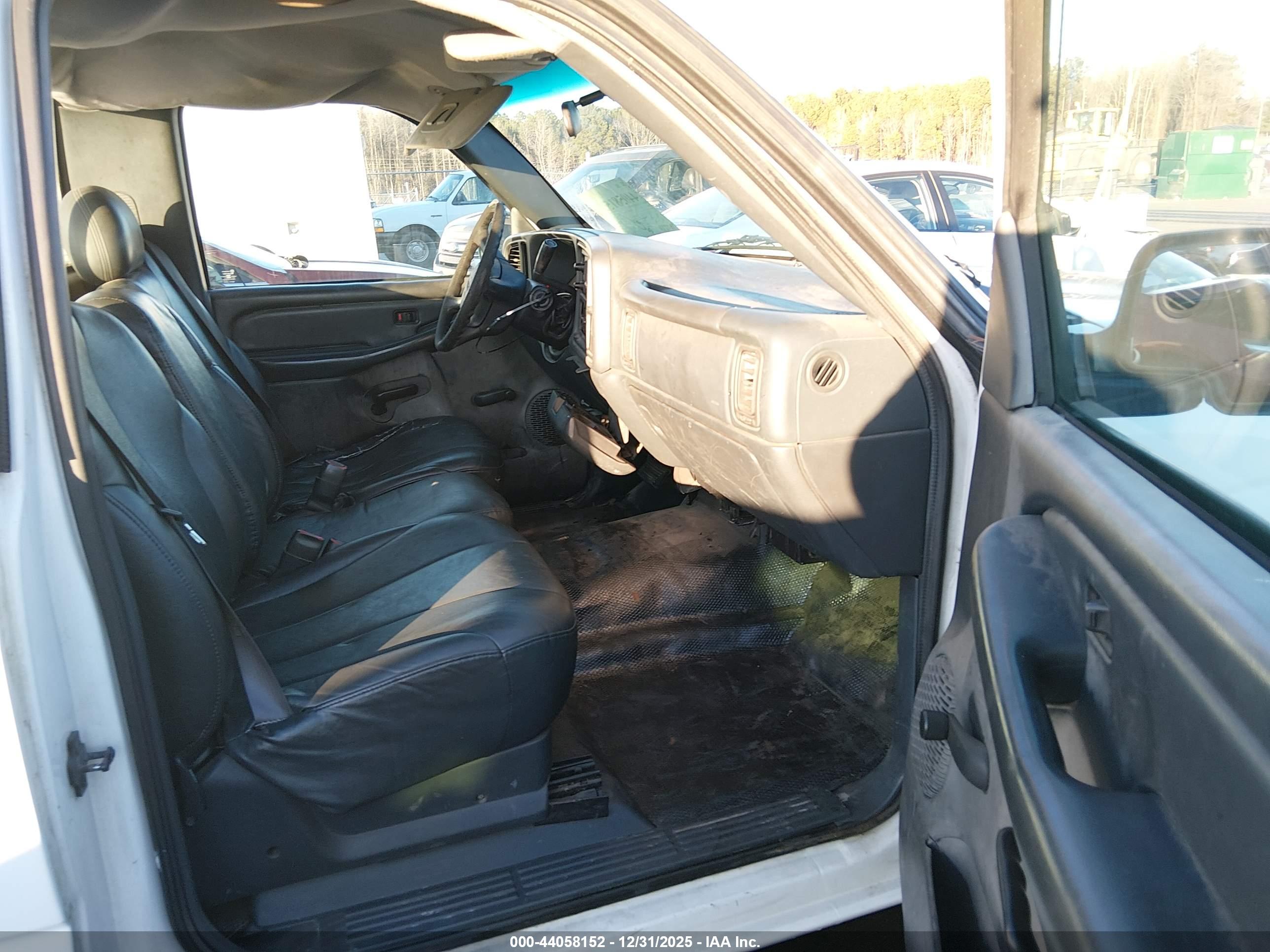 GMC SIERRA image 5