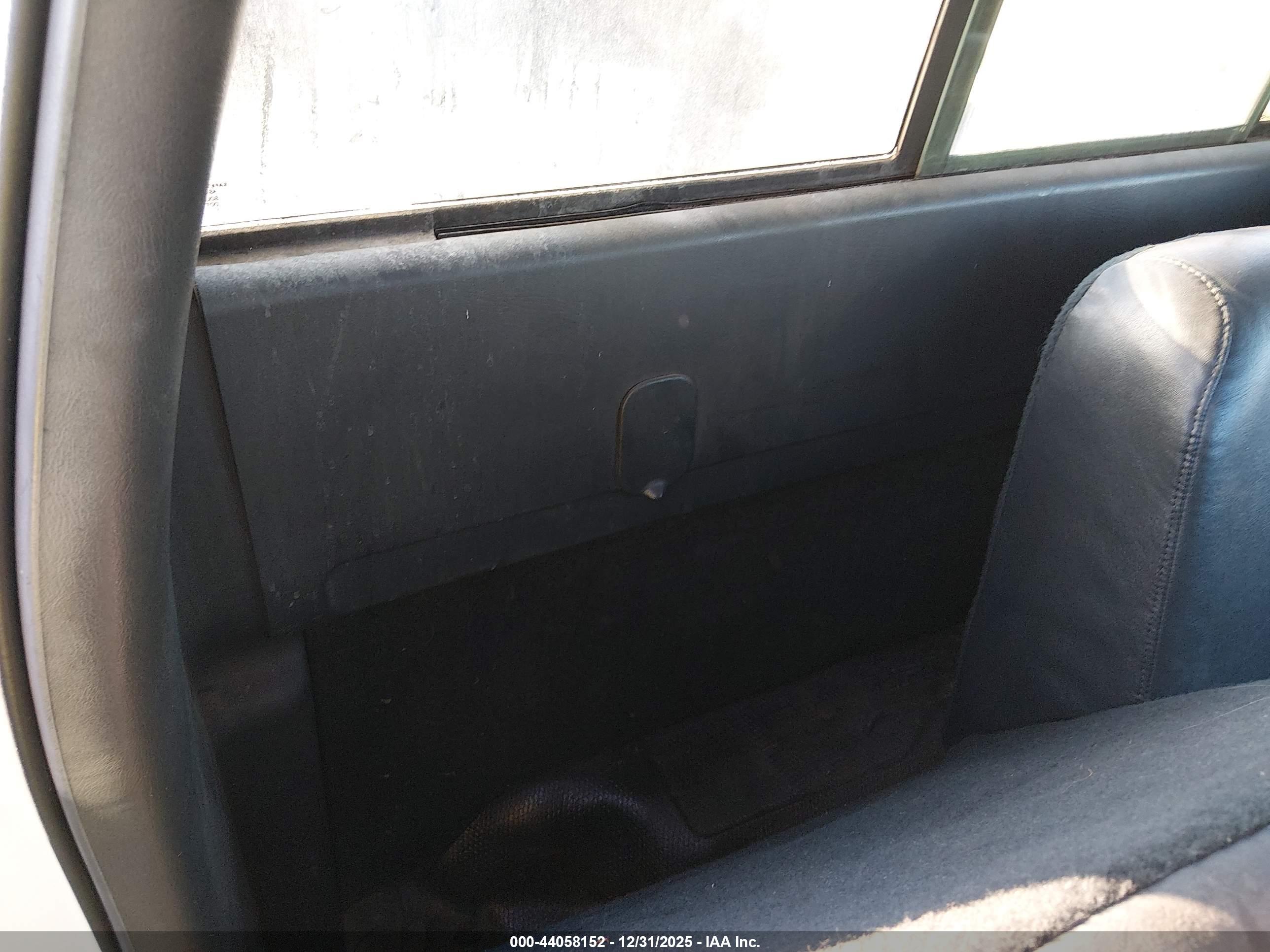 GMC SIERRA image 8