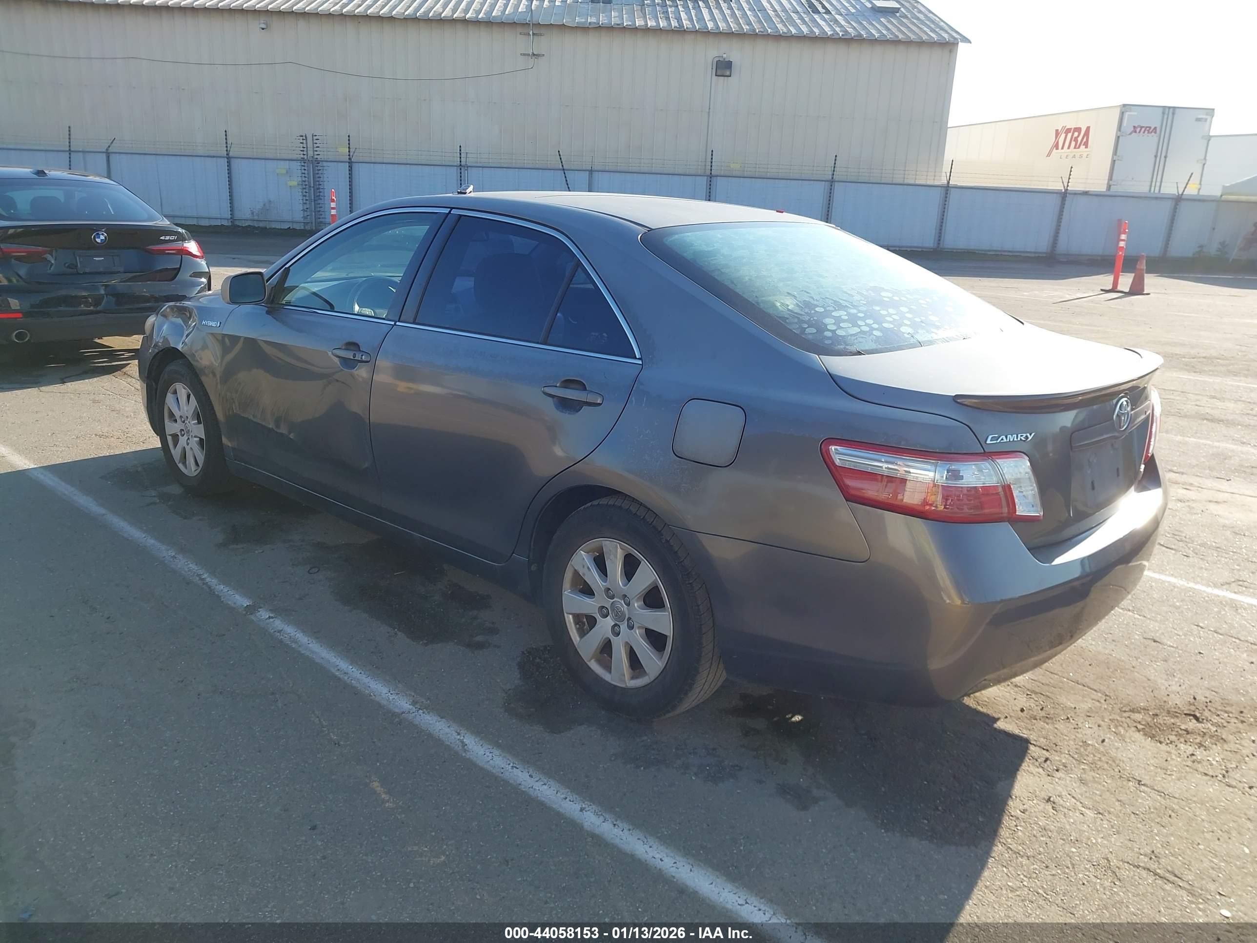 TOYOTA CAMRY image 3