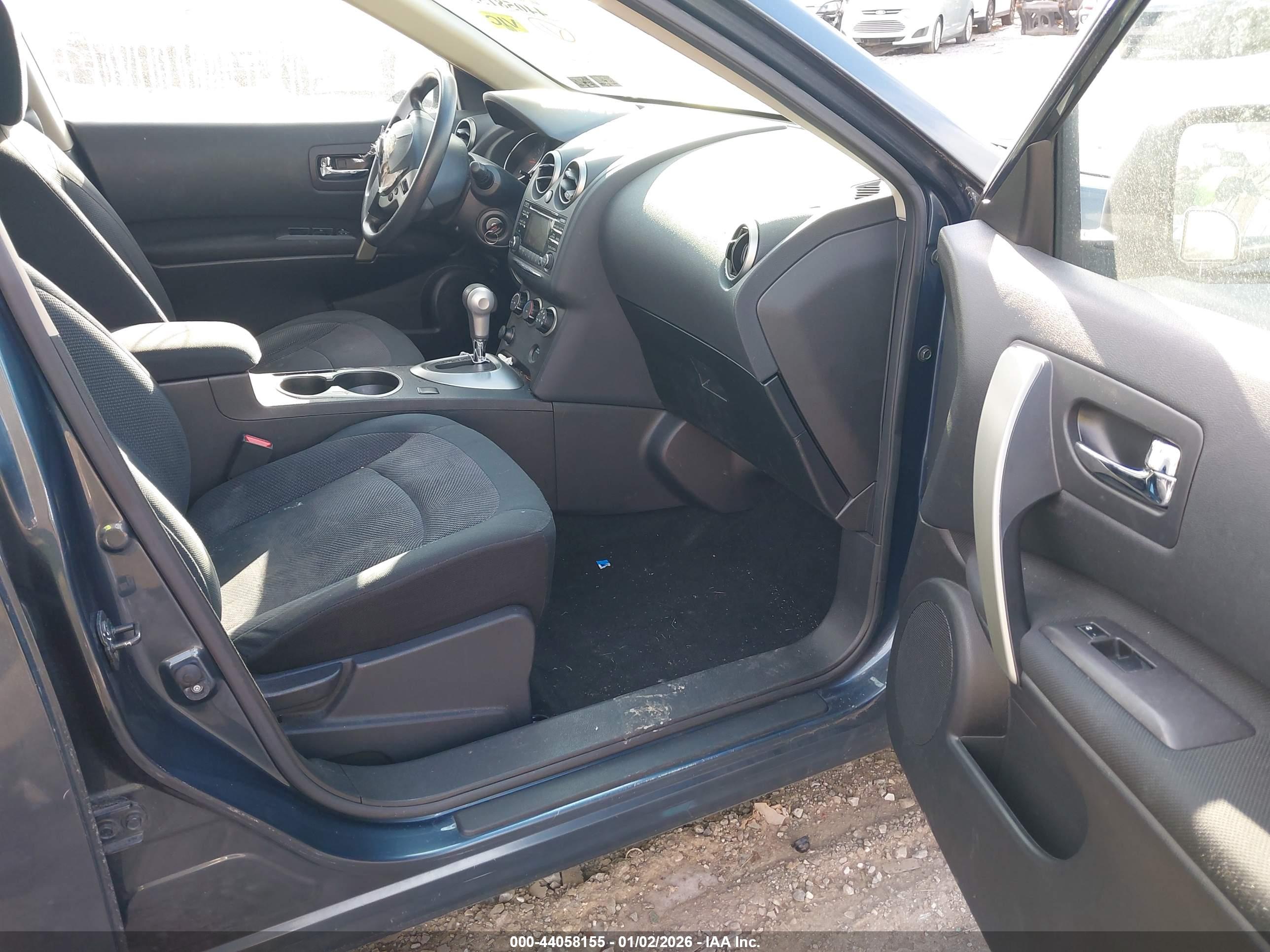 NISSAN ROGUE image 5