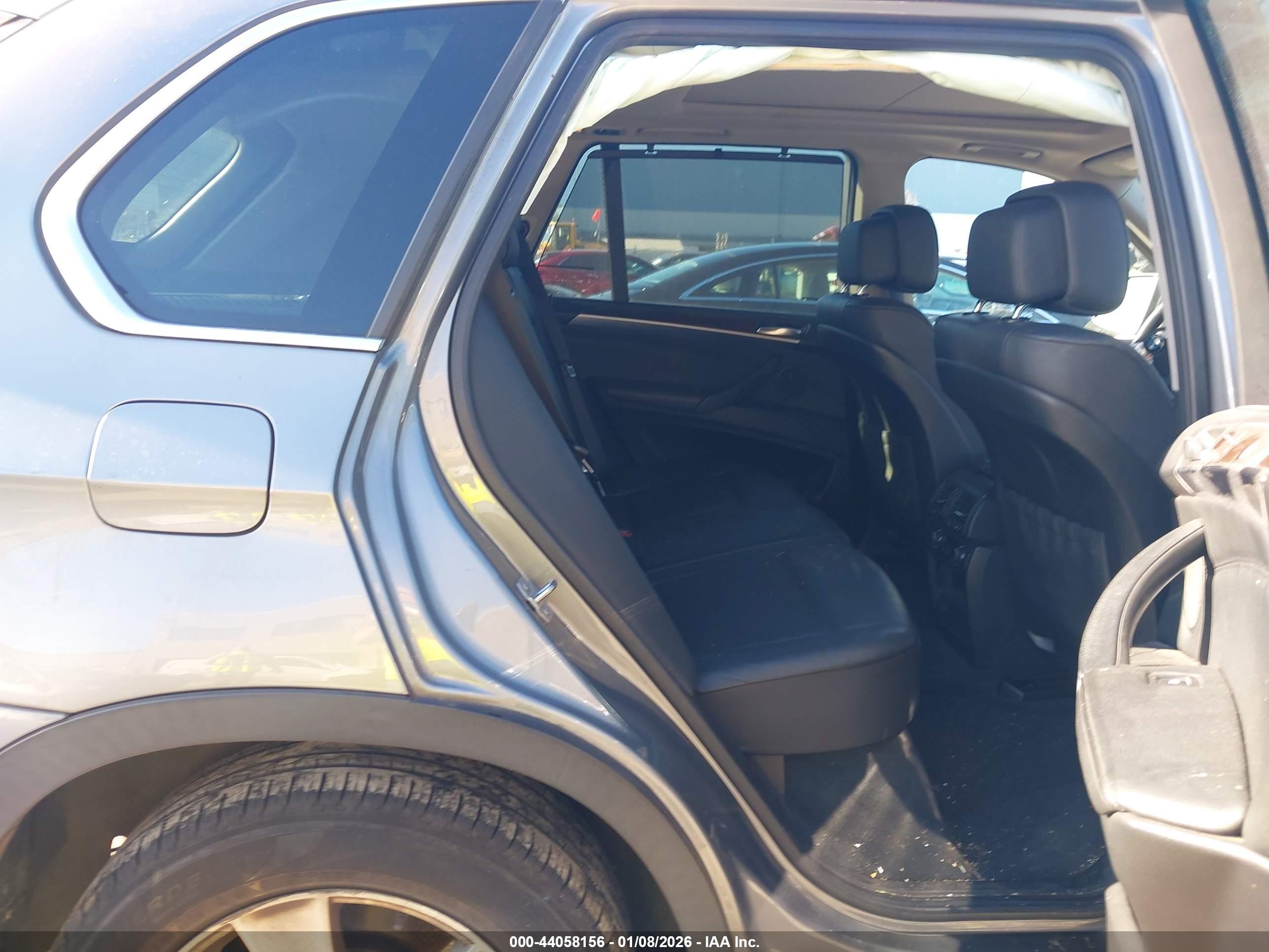 BMW X5 image 8