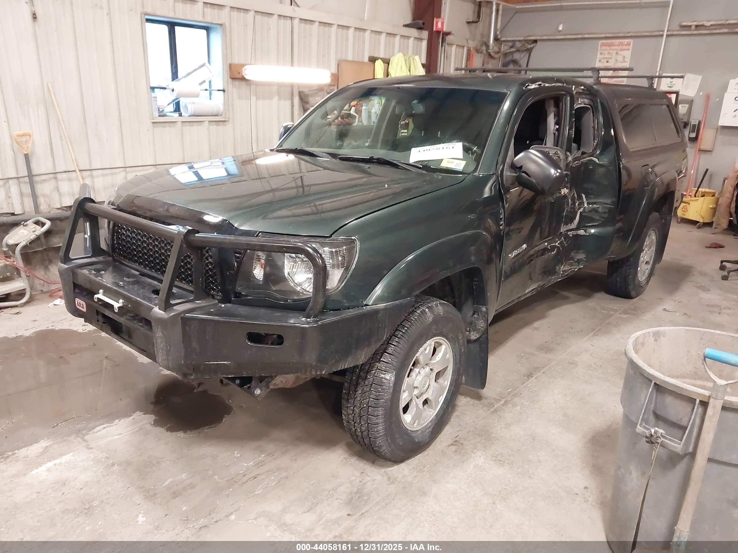 TOYOTA TACOMA image 2