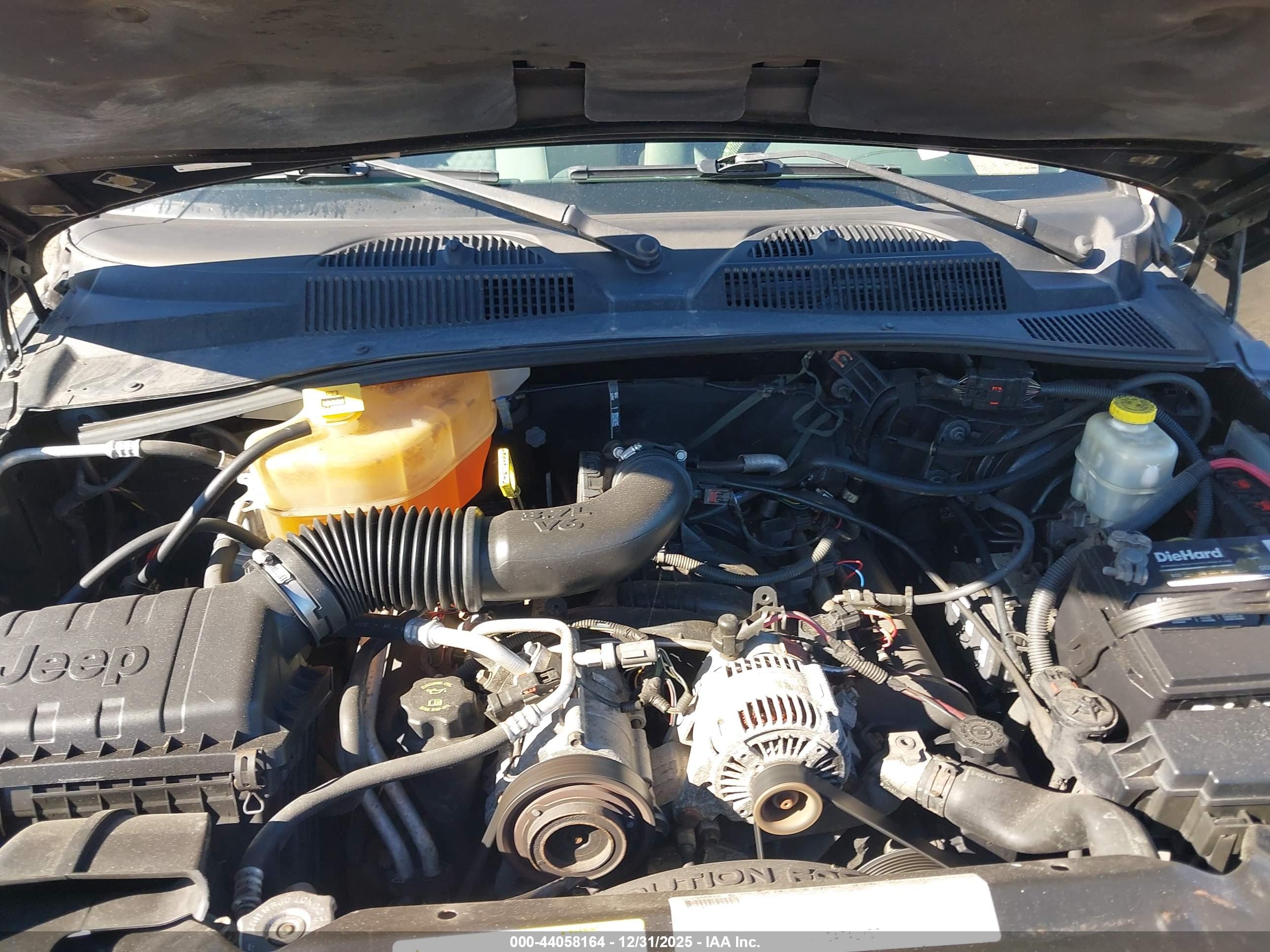 JEEP LIBERTY image 10