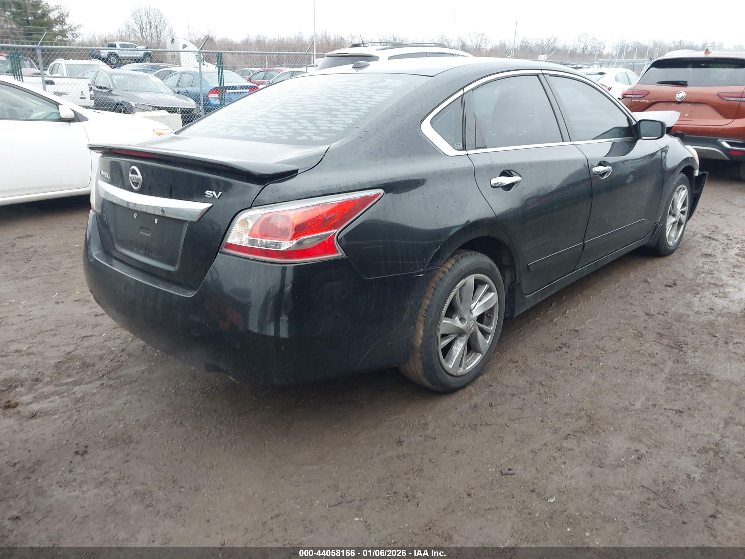 NISSAN ALTIMA image 4
