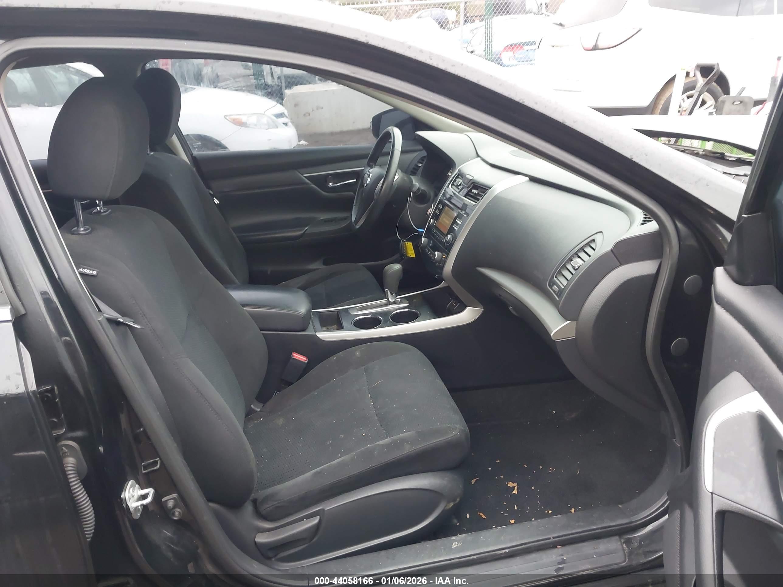 NISSAN ALTIMA image 5