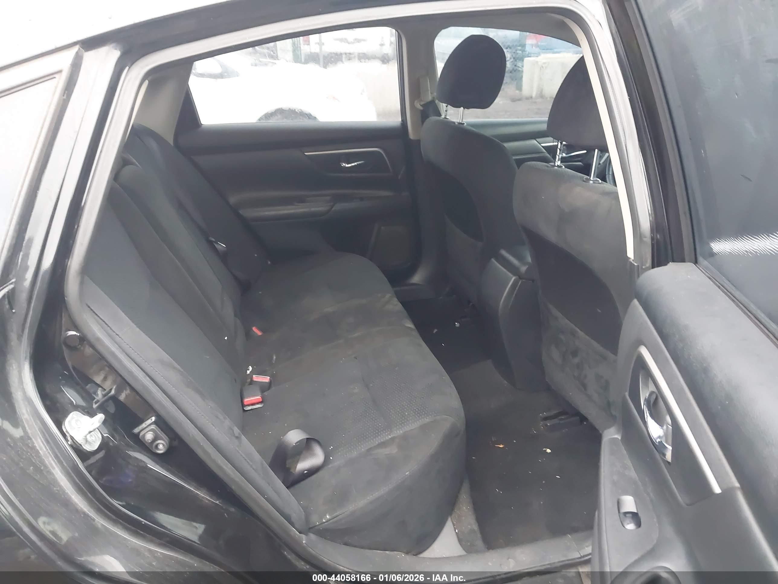 NISSAN ALTIMA image 8