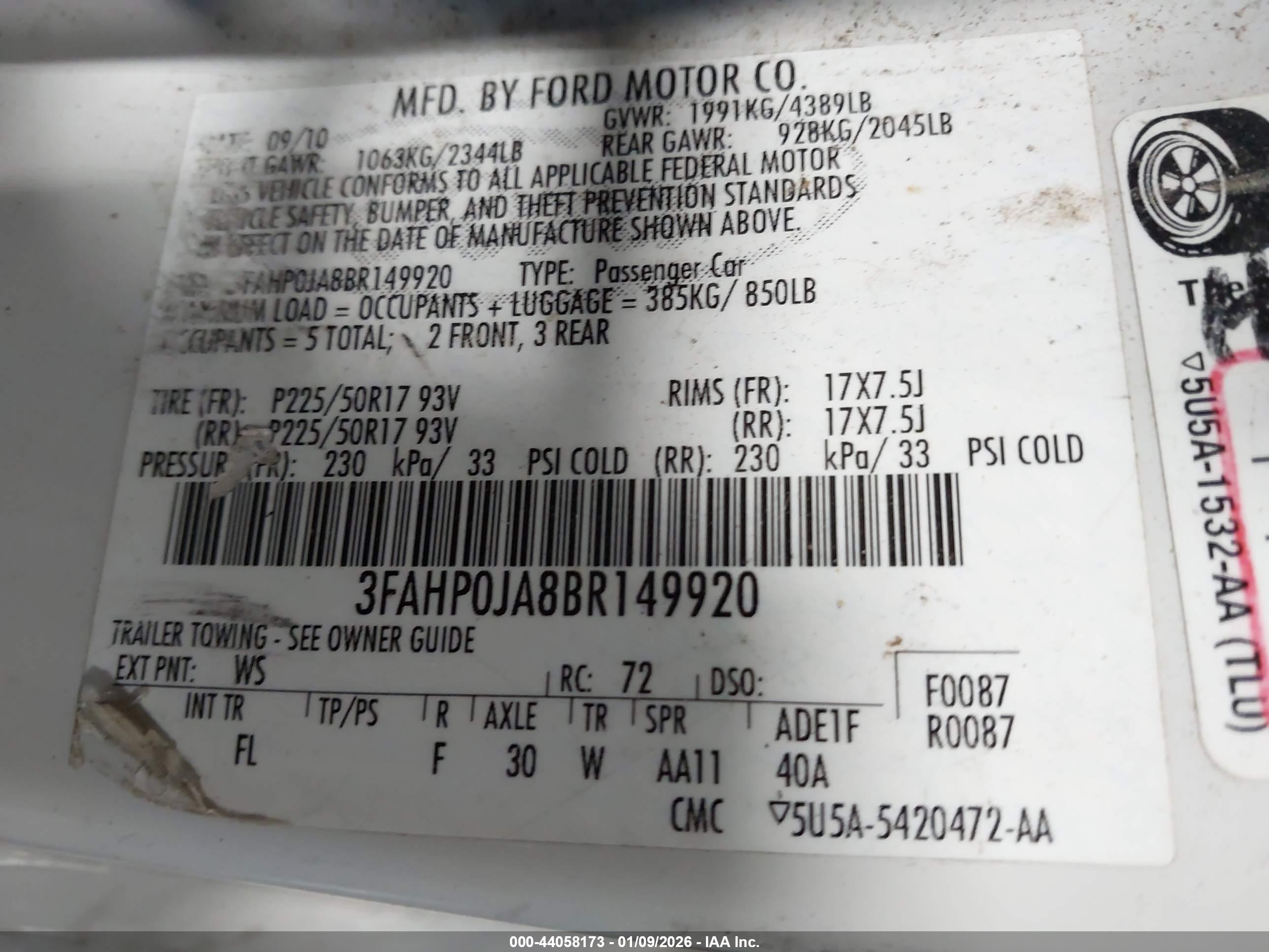 FORD FUSION image 9