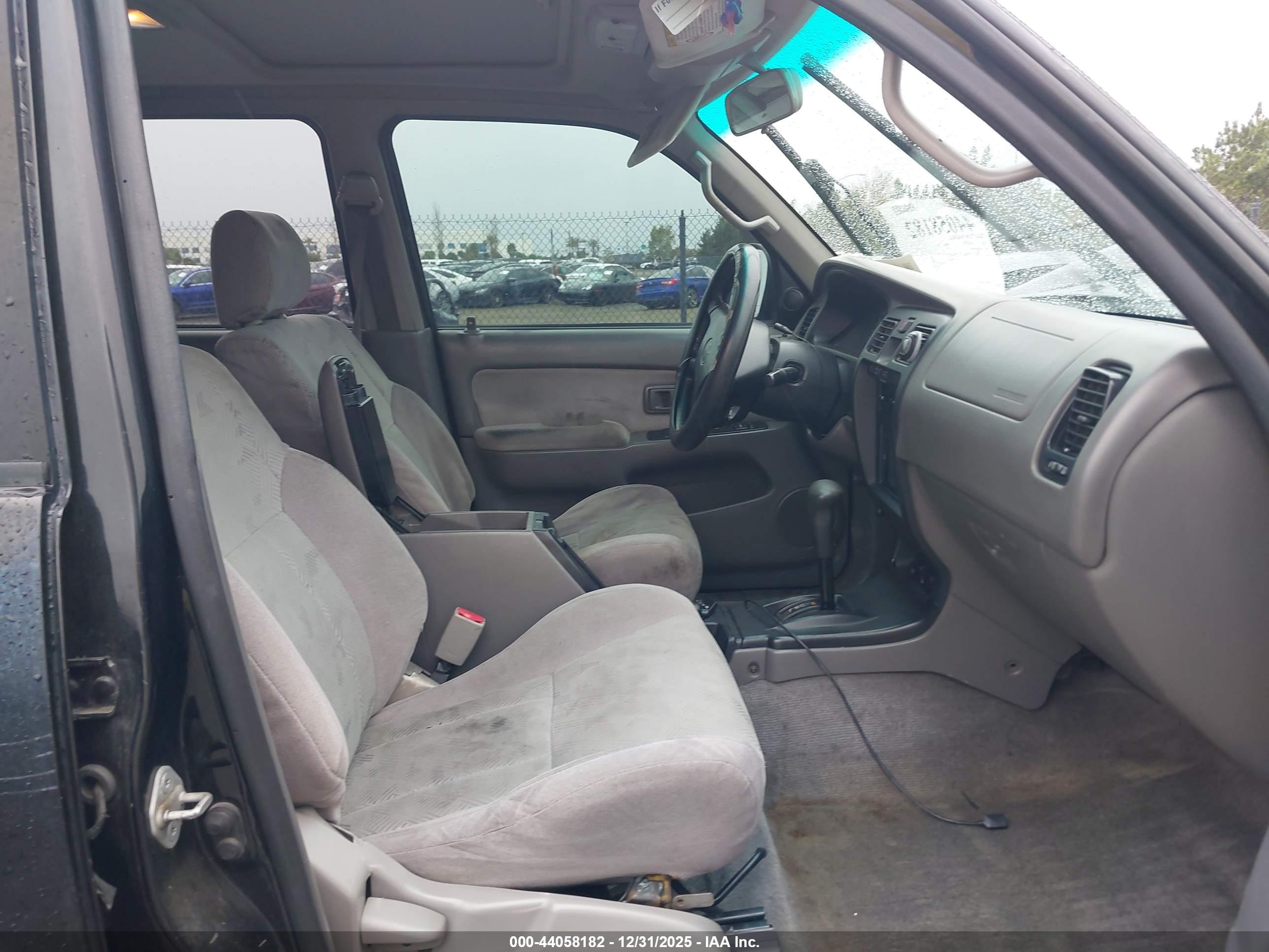 TOYOTA 4RUNNER image 5