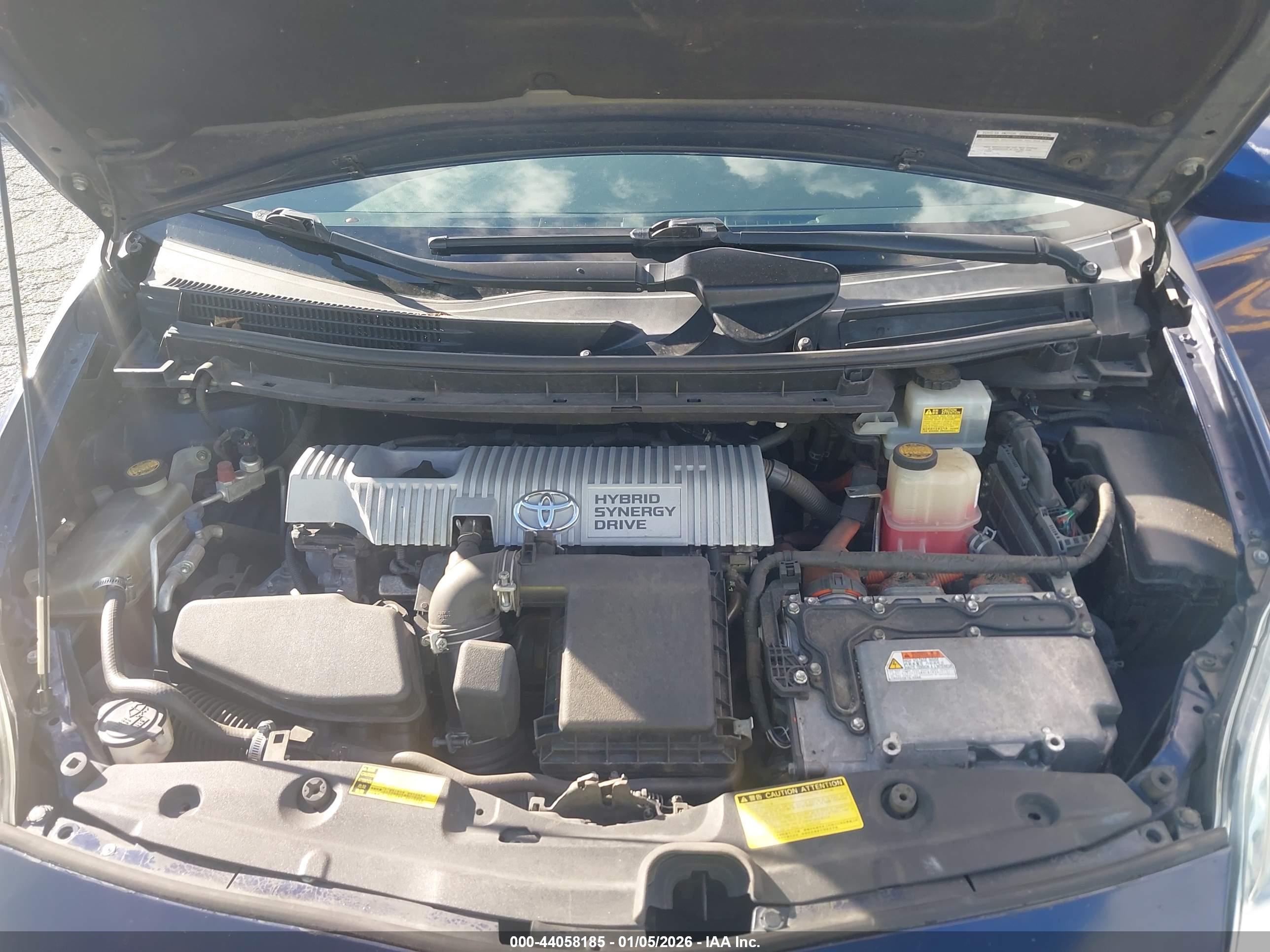 TOYOTA PRIUS image 10