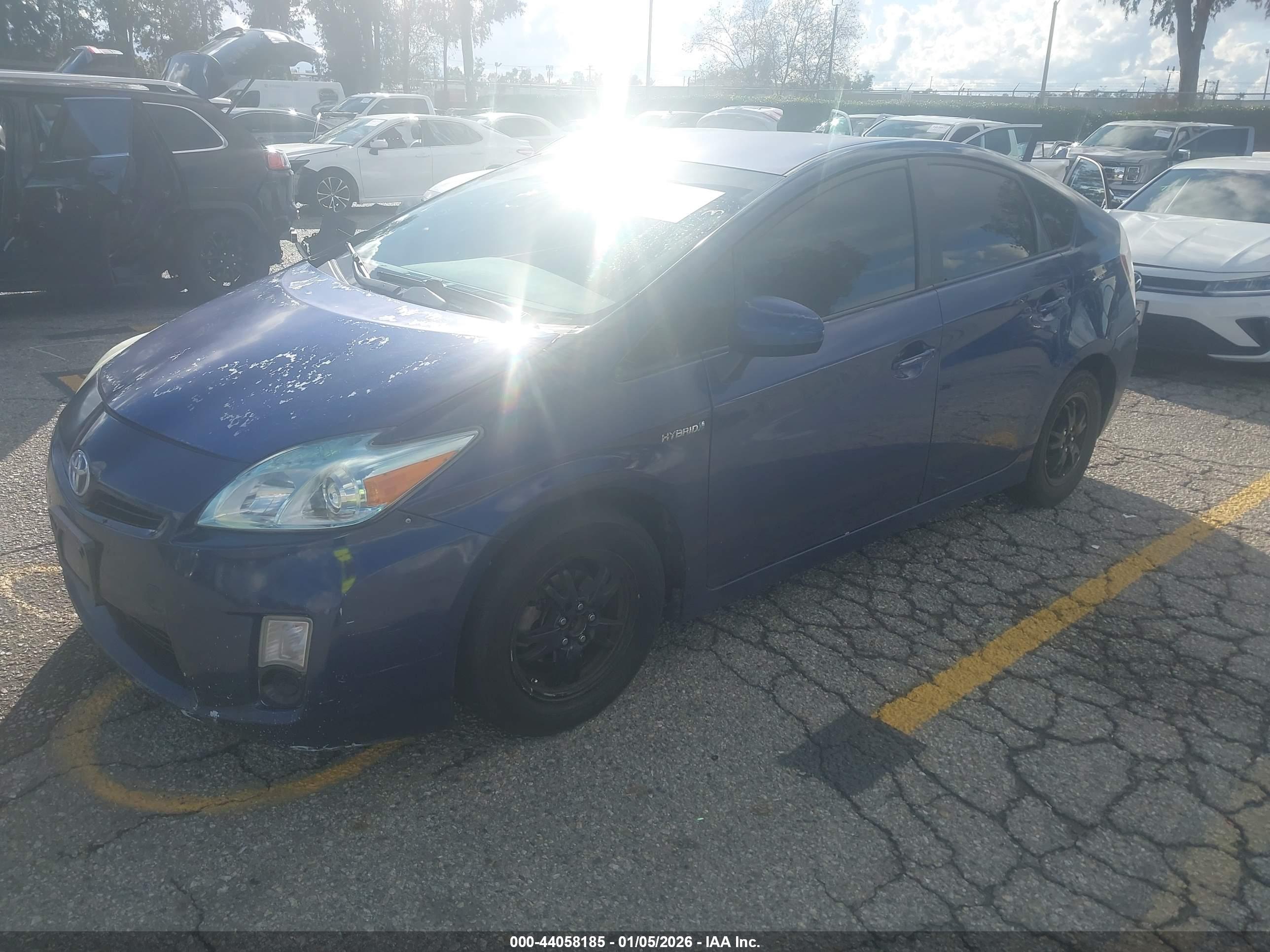 TOYOTA PRIUS image 2