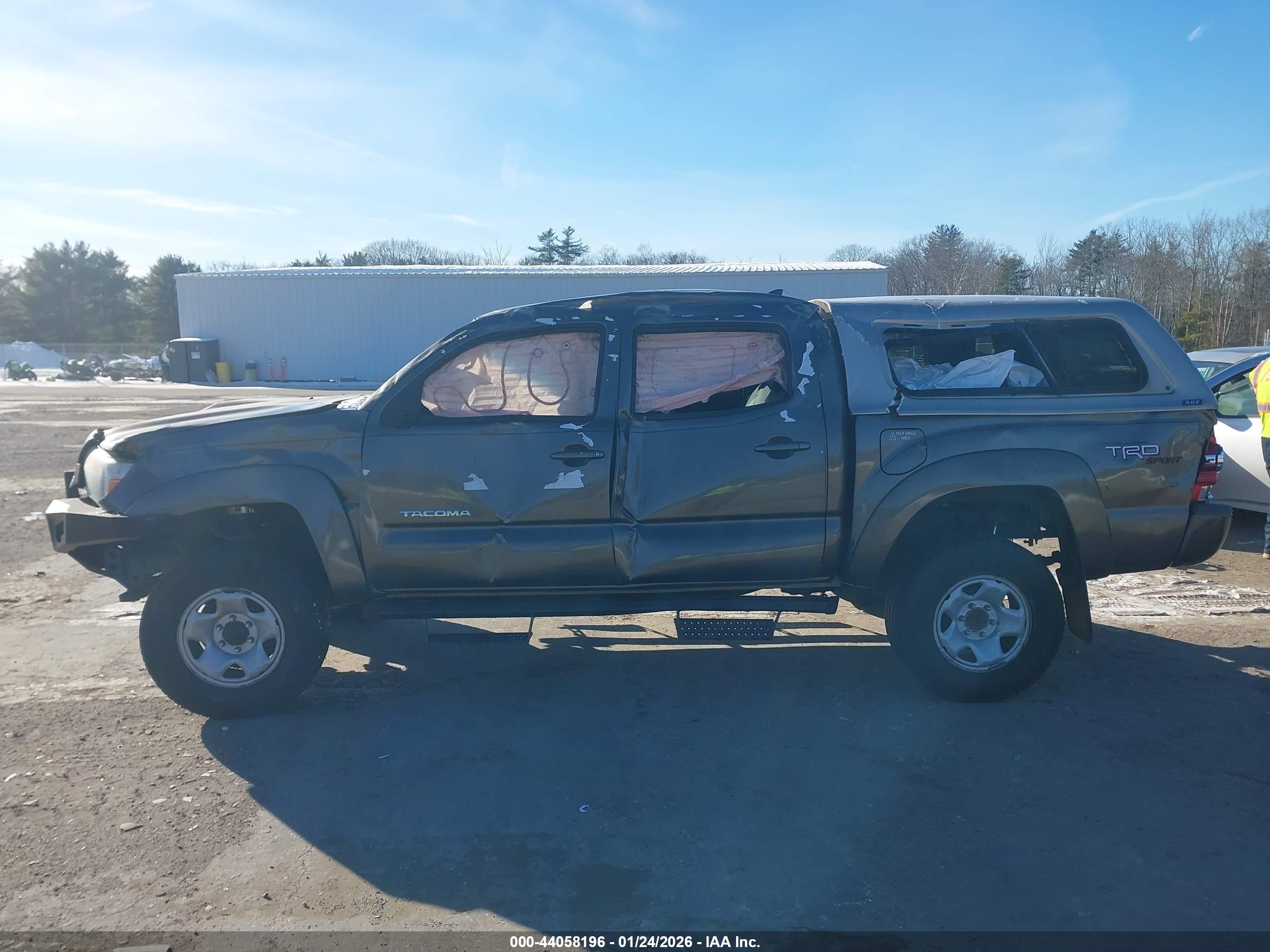 TOYOTA TACOMA image 6