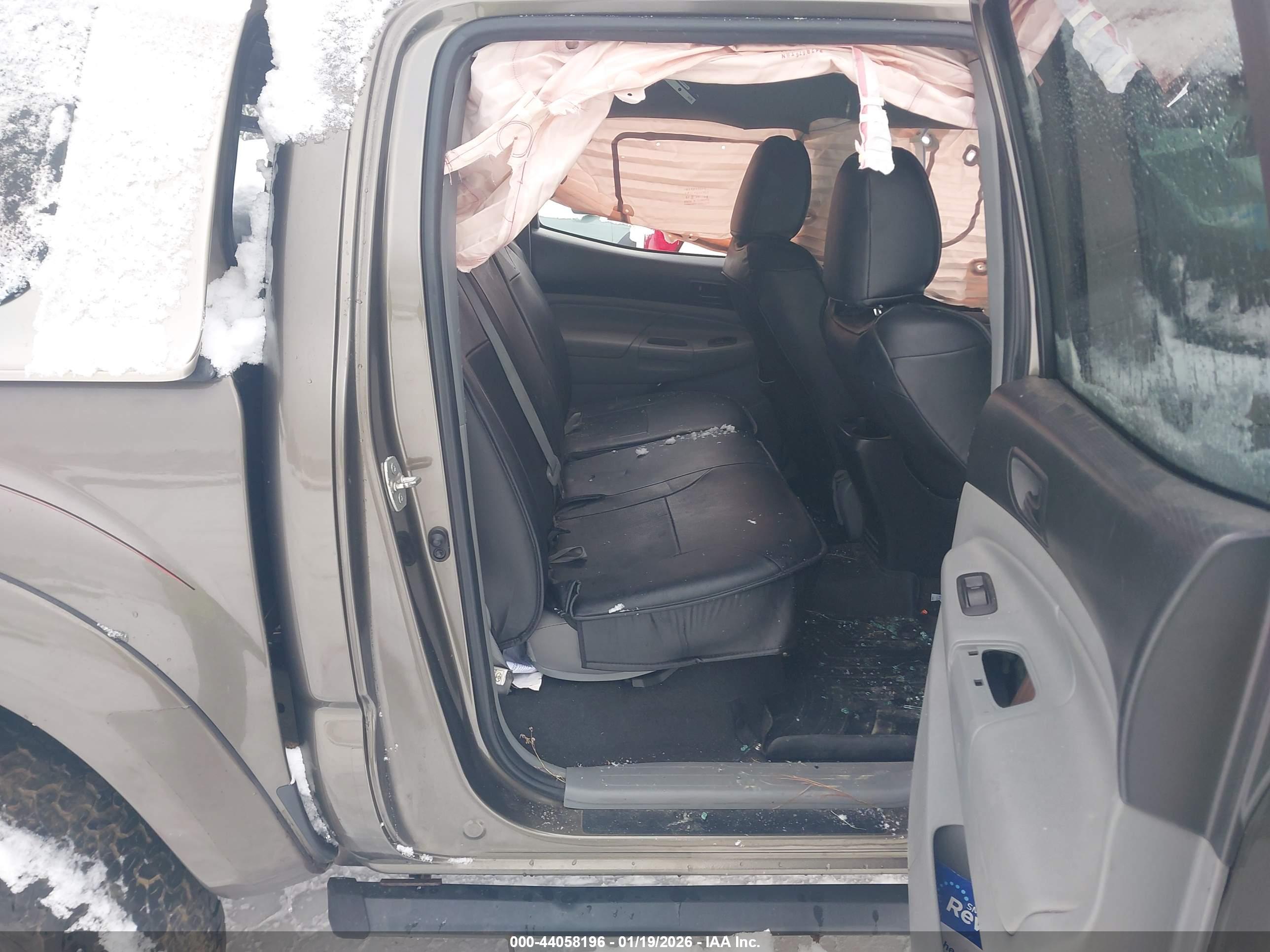 TOYOTA TACOMA image 8