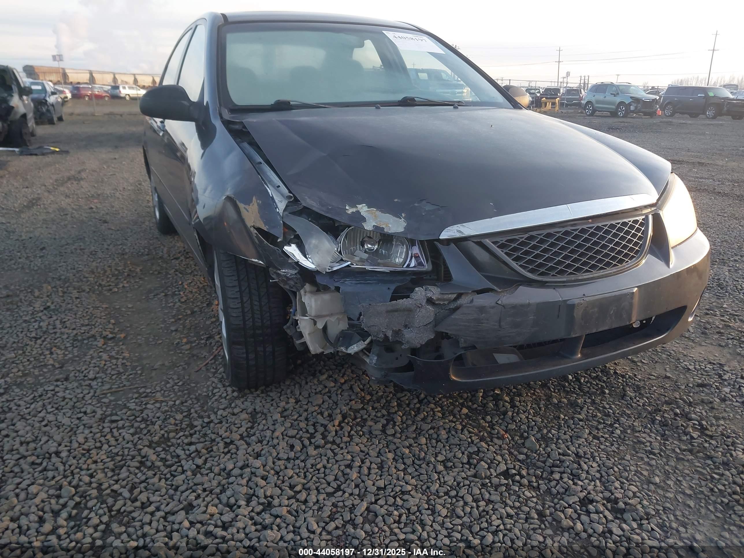 KIA SPECTRA image 6