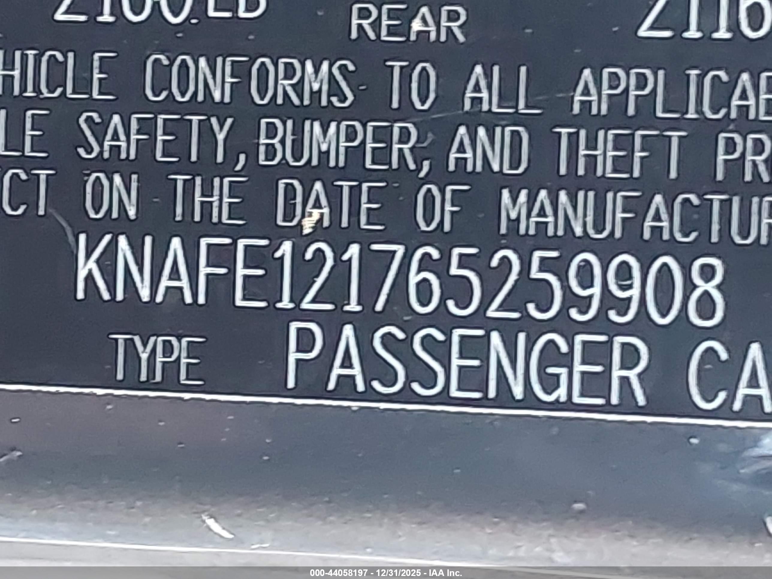 KIA SPECTRA image 9
