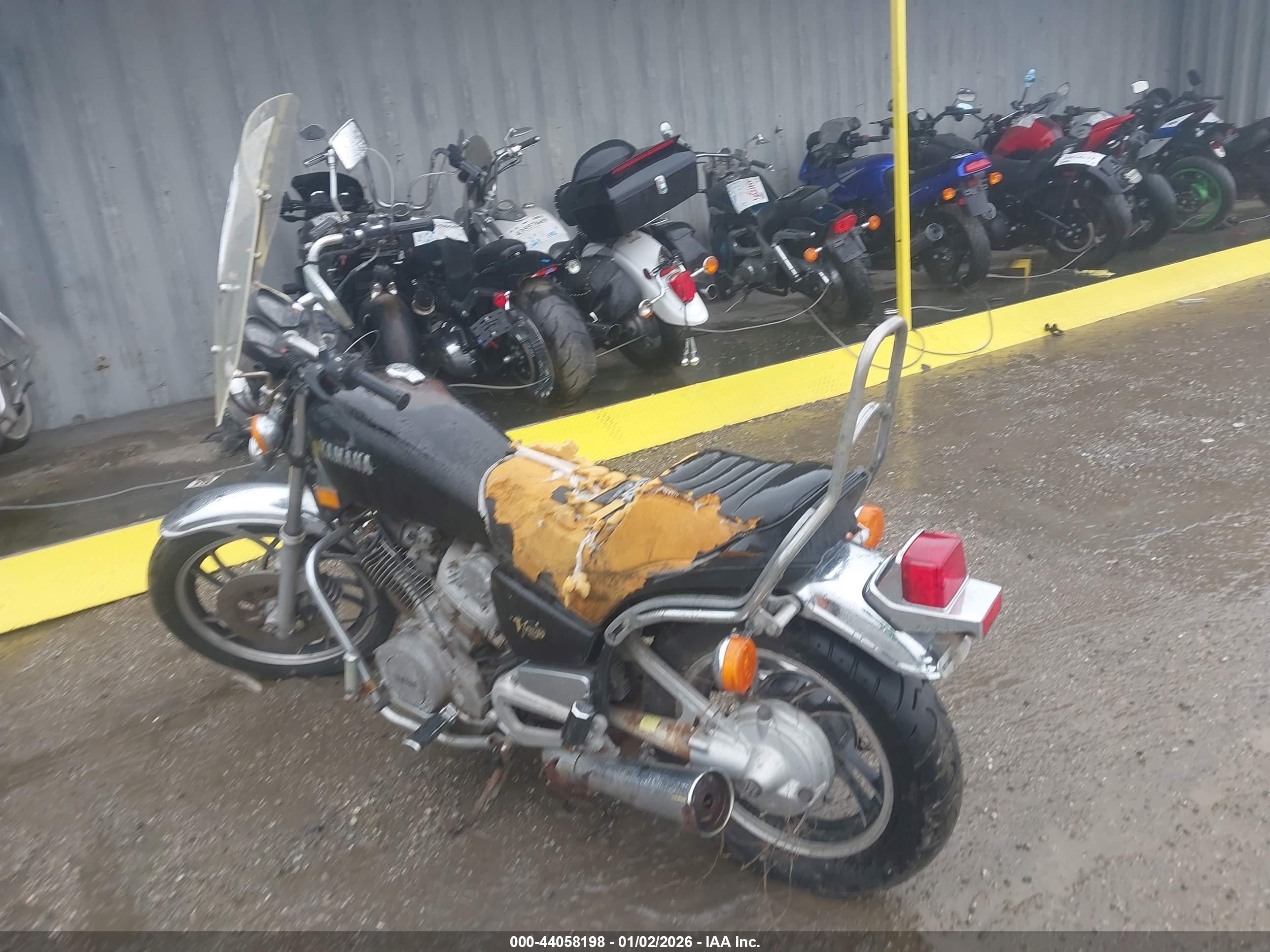 YAMAHA XV750 image 3