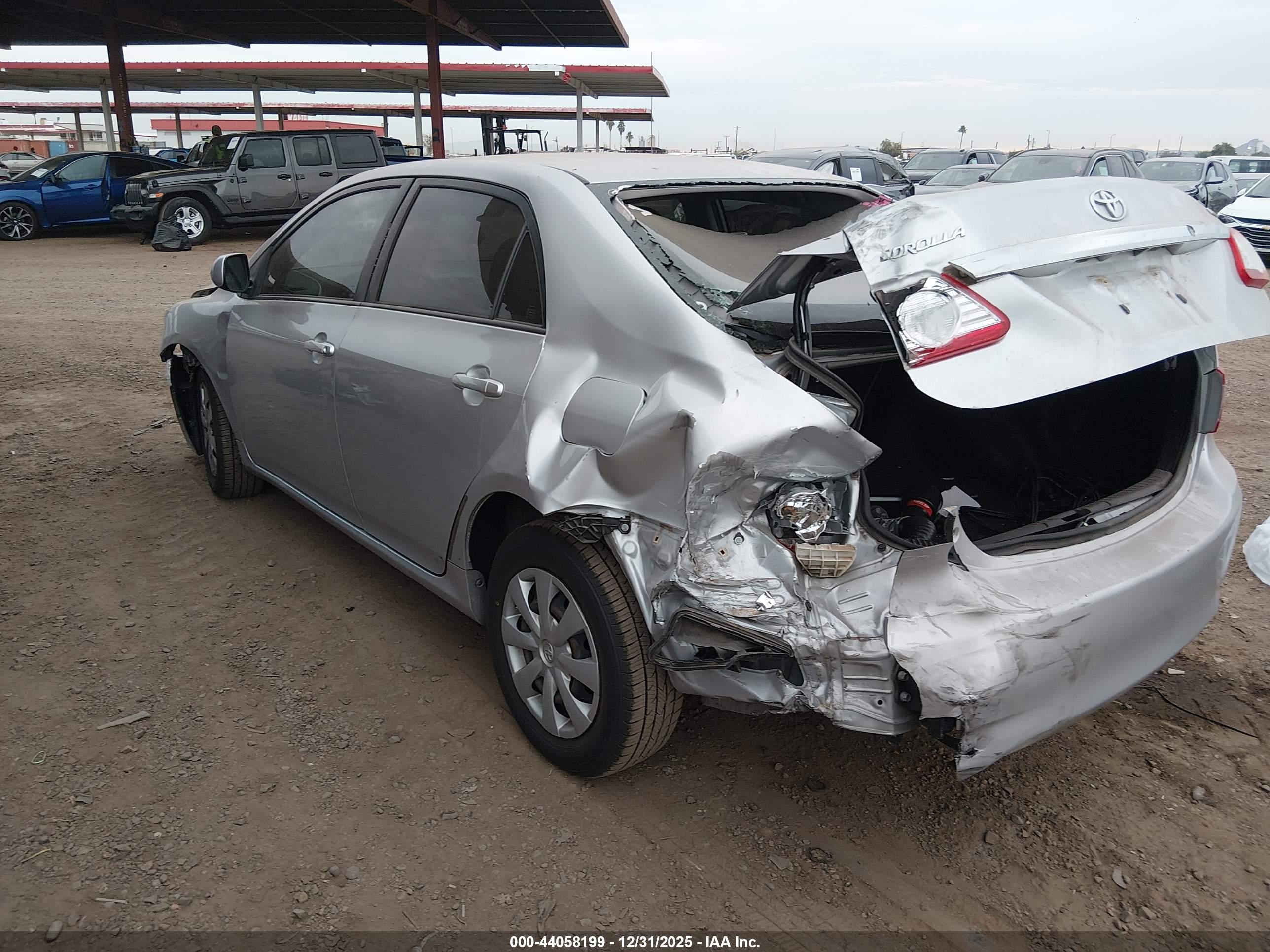 TOYOTA COROLLA image 6