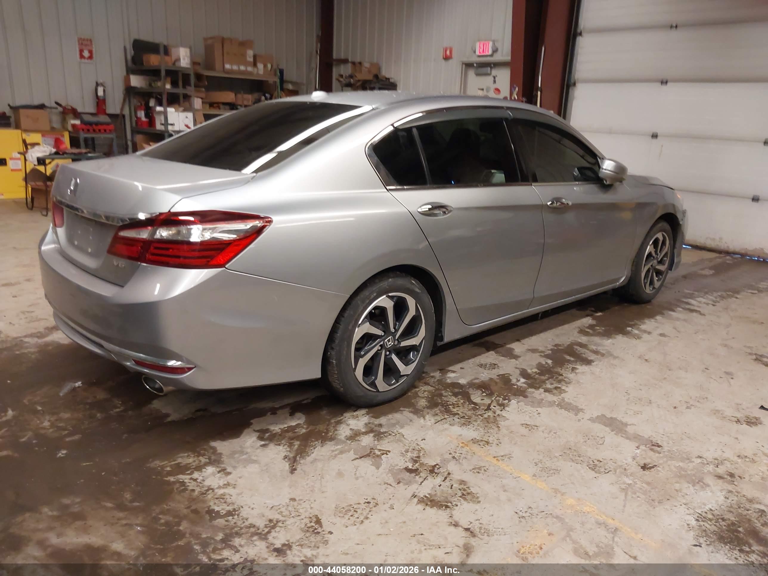 HONDA ACCORD image 4