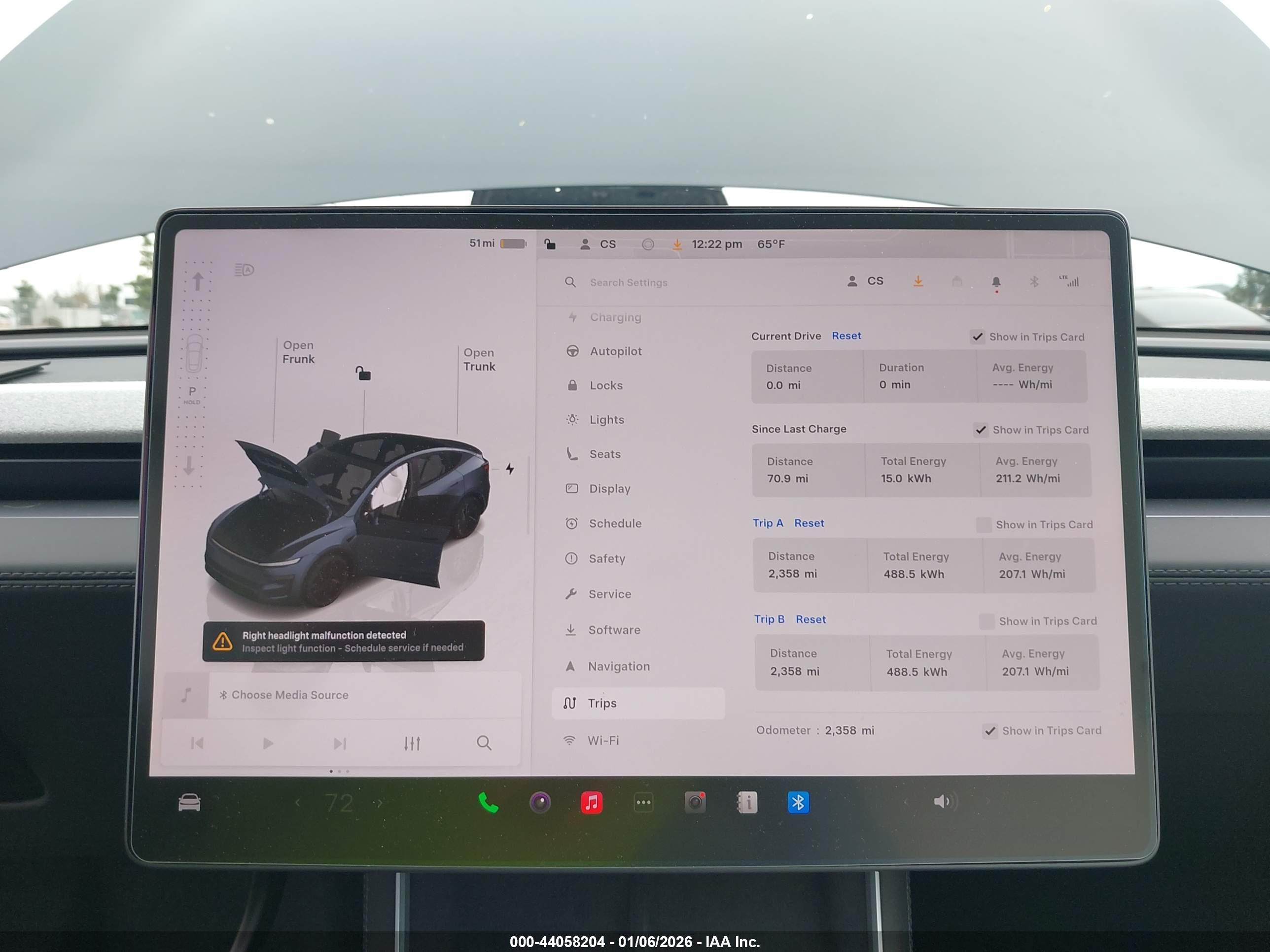TESLA MODEL image 7