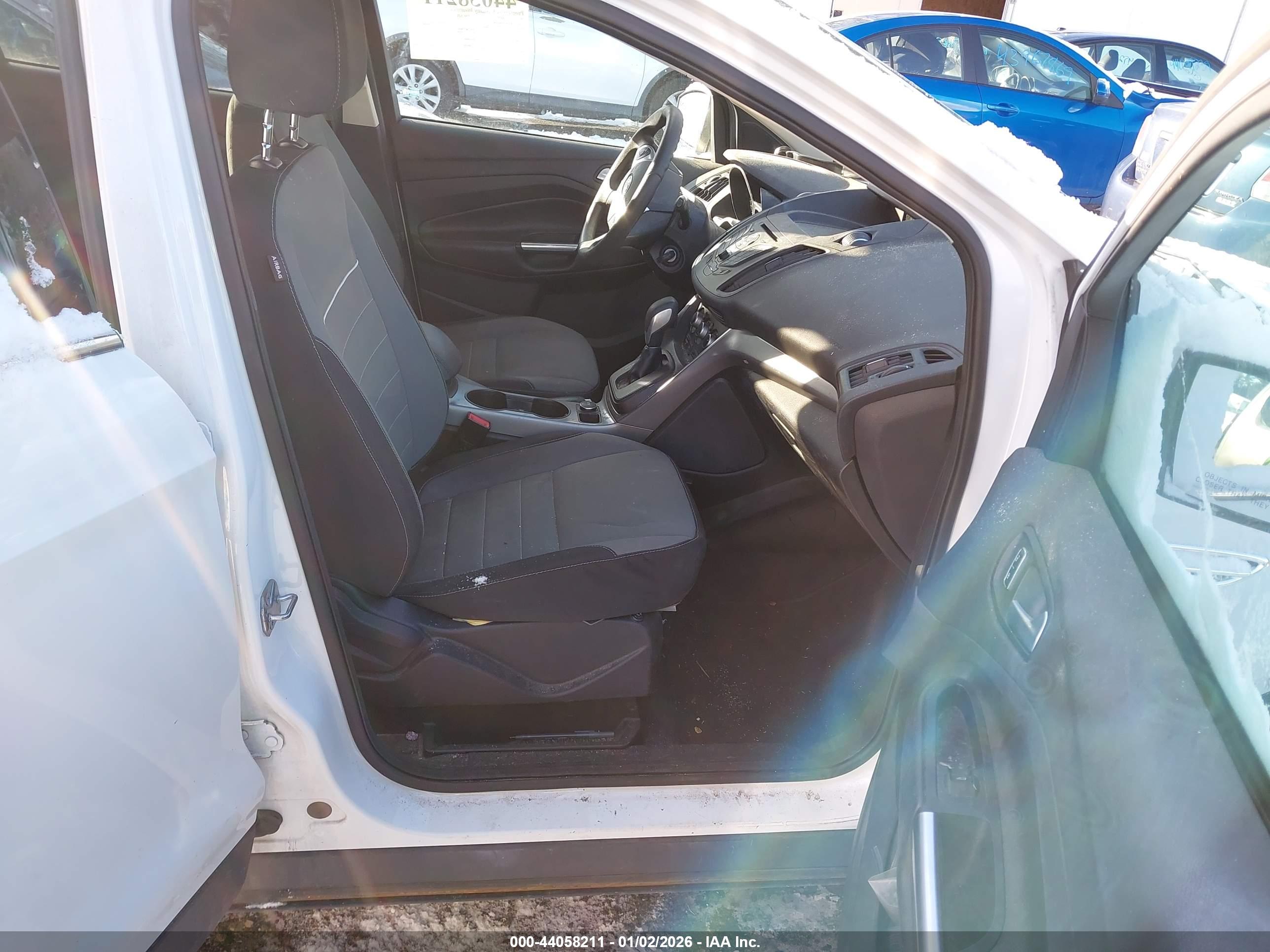 FORD ESCAPE image 5
