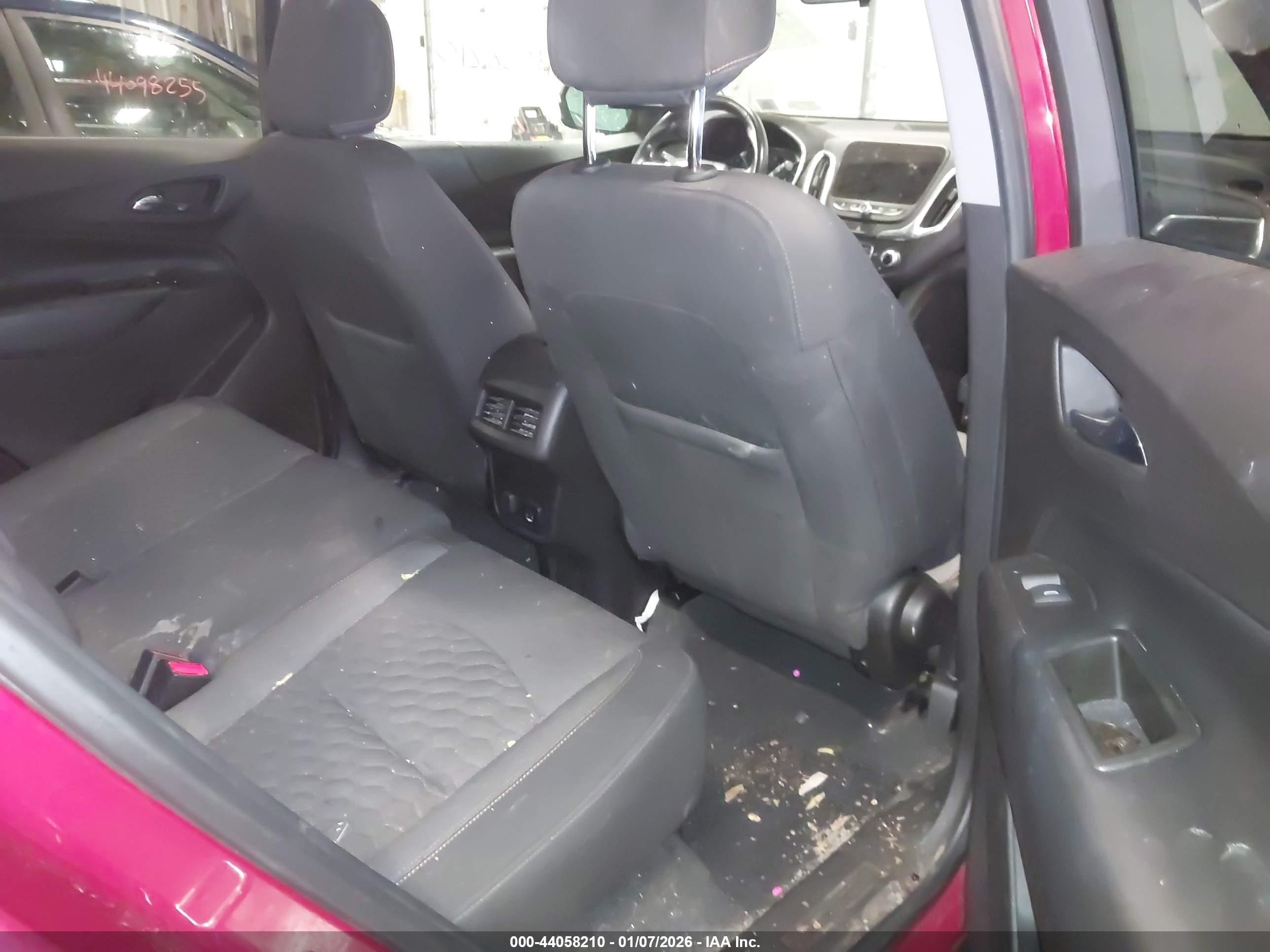 CHEVROLET EQUINOX image 8