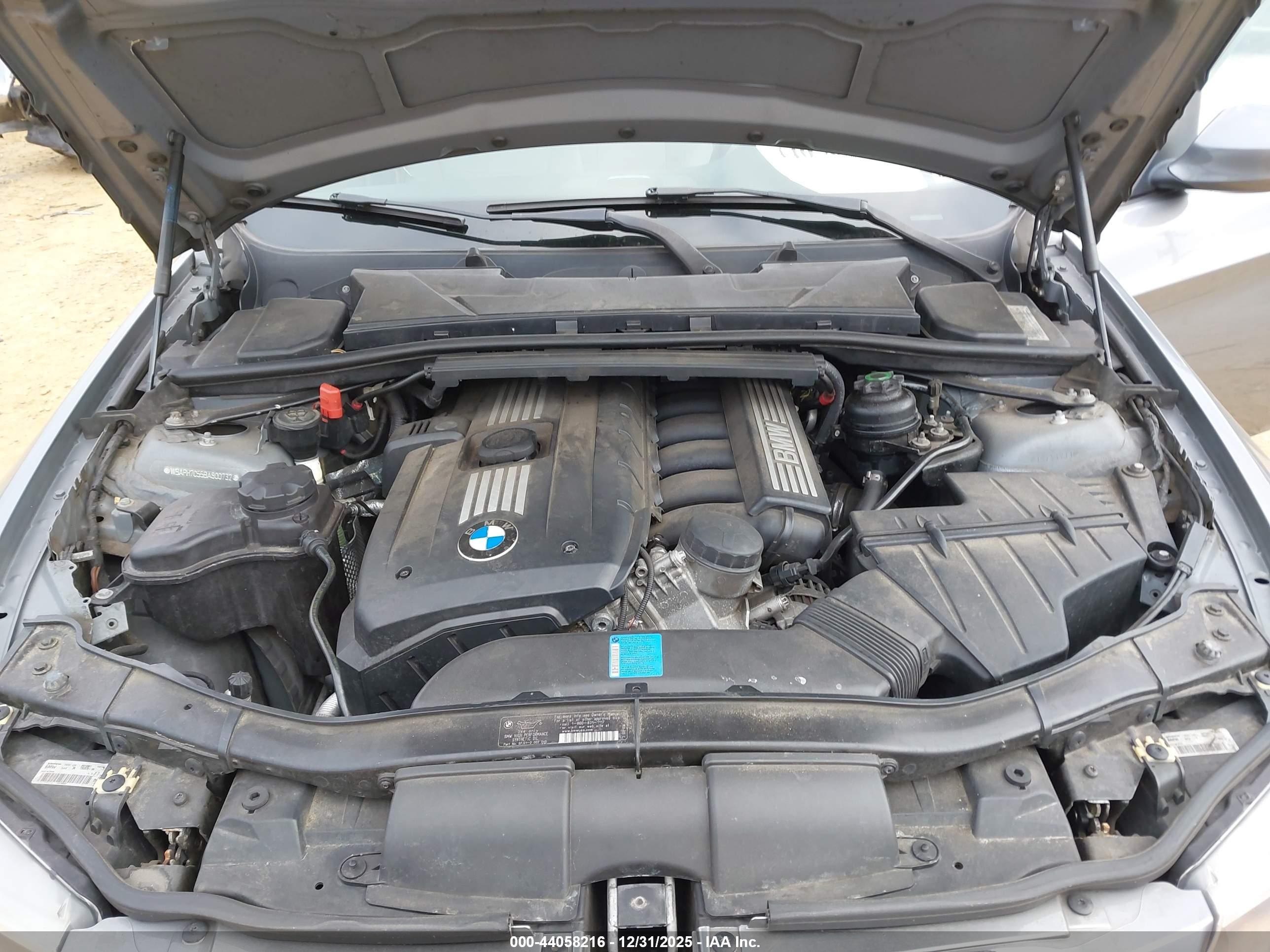 BMW 328I image 10