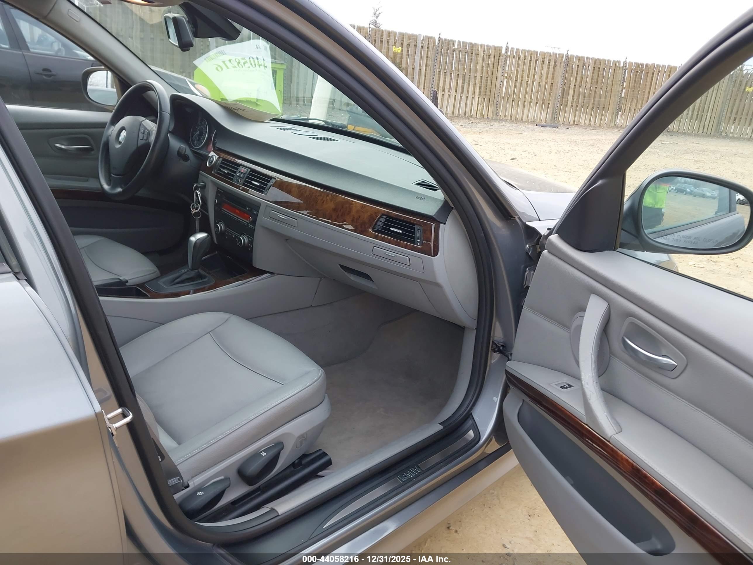 BMW 328I image 5