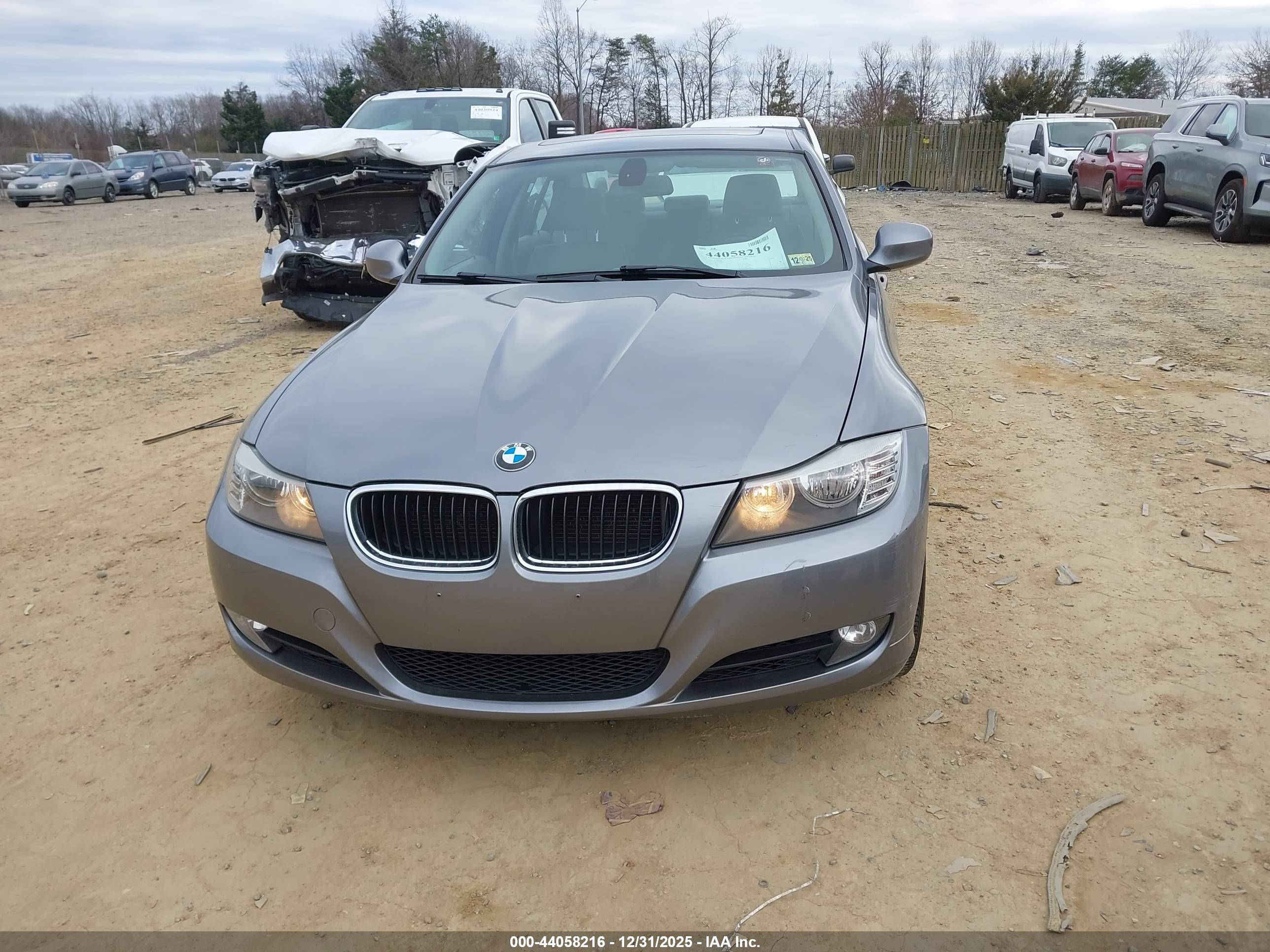 BMW 328I image 6