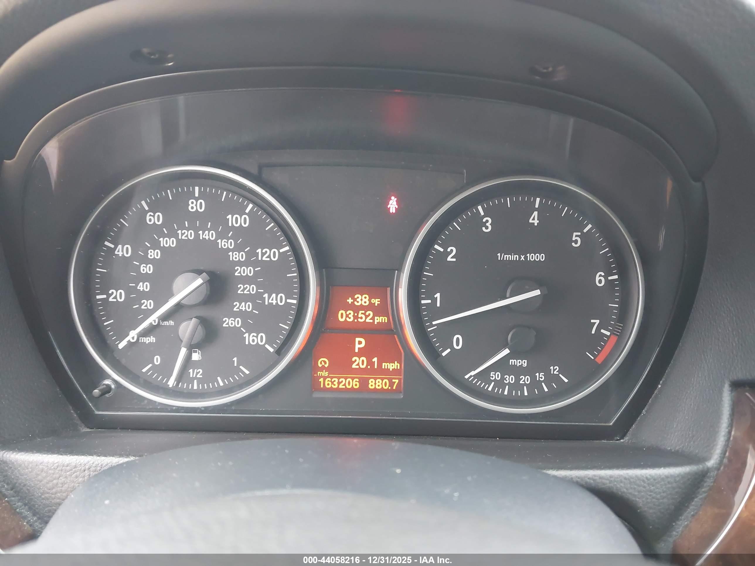 BMW 328I image 7
