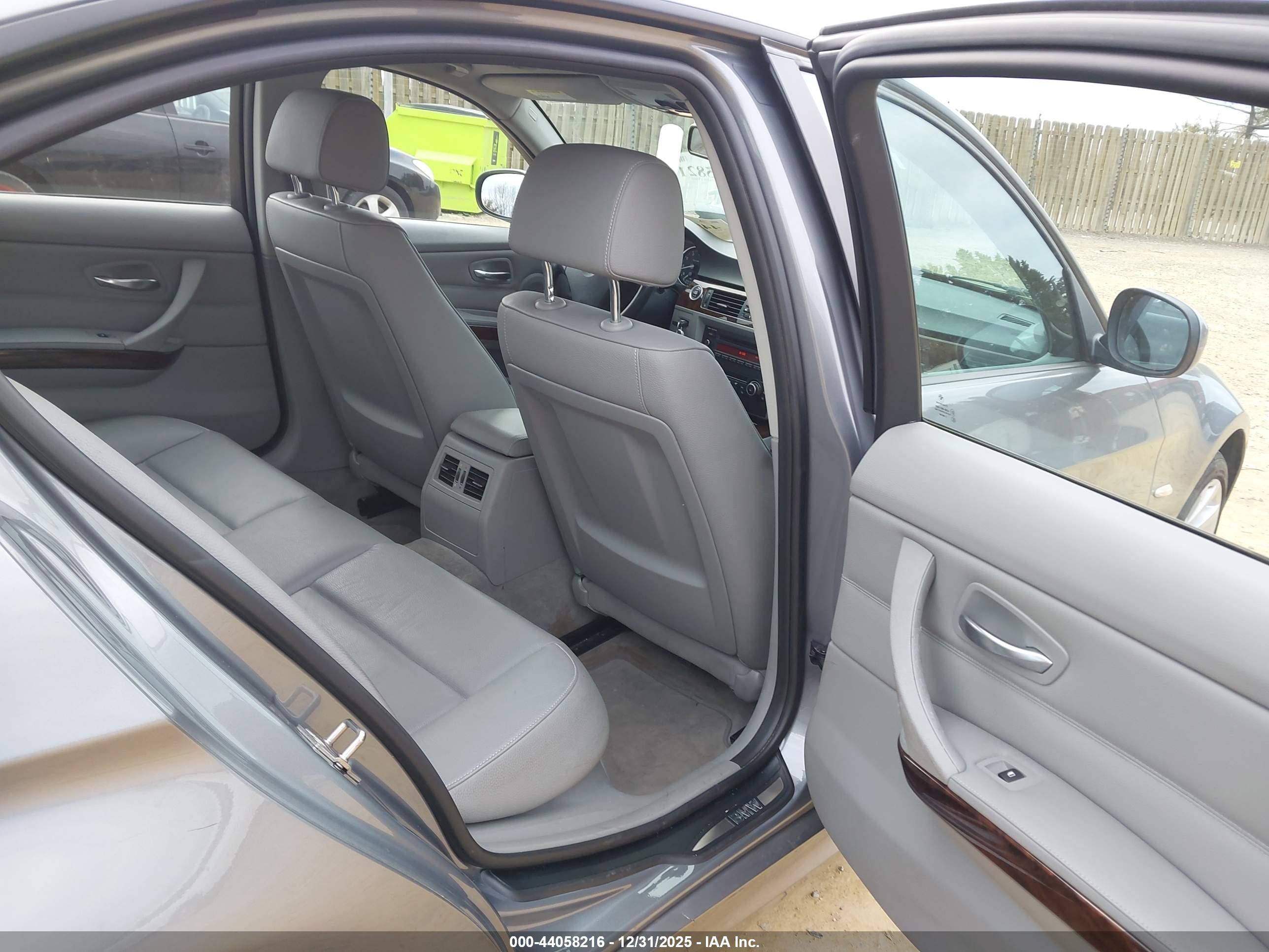 BMW 328I image 8